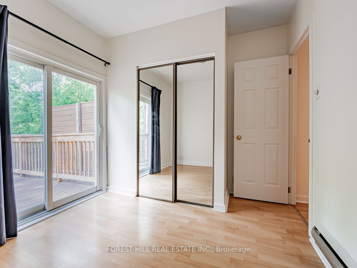 70 Macpherson Avenue Upper Property Photo 20