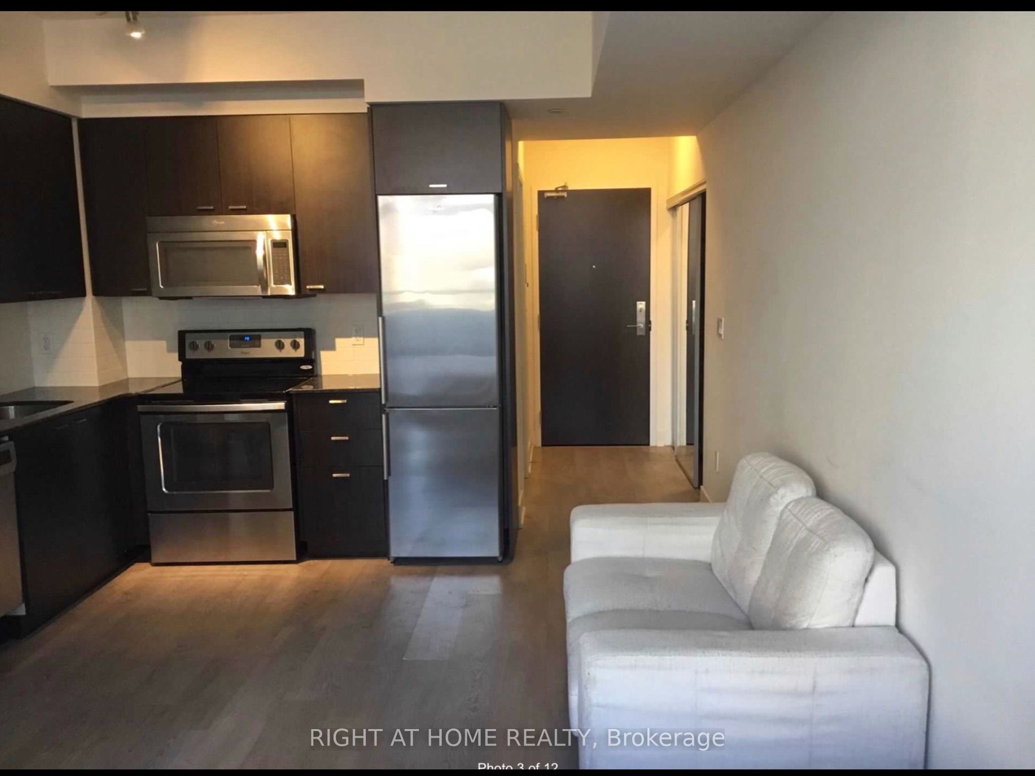 88 Sheppard Avenue E 409 Property Photo 6