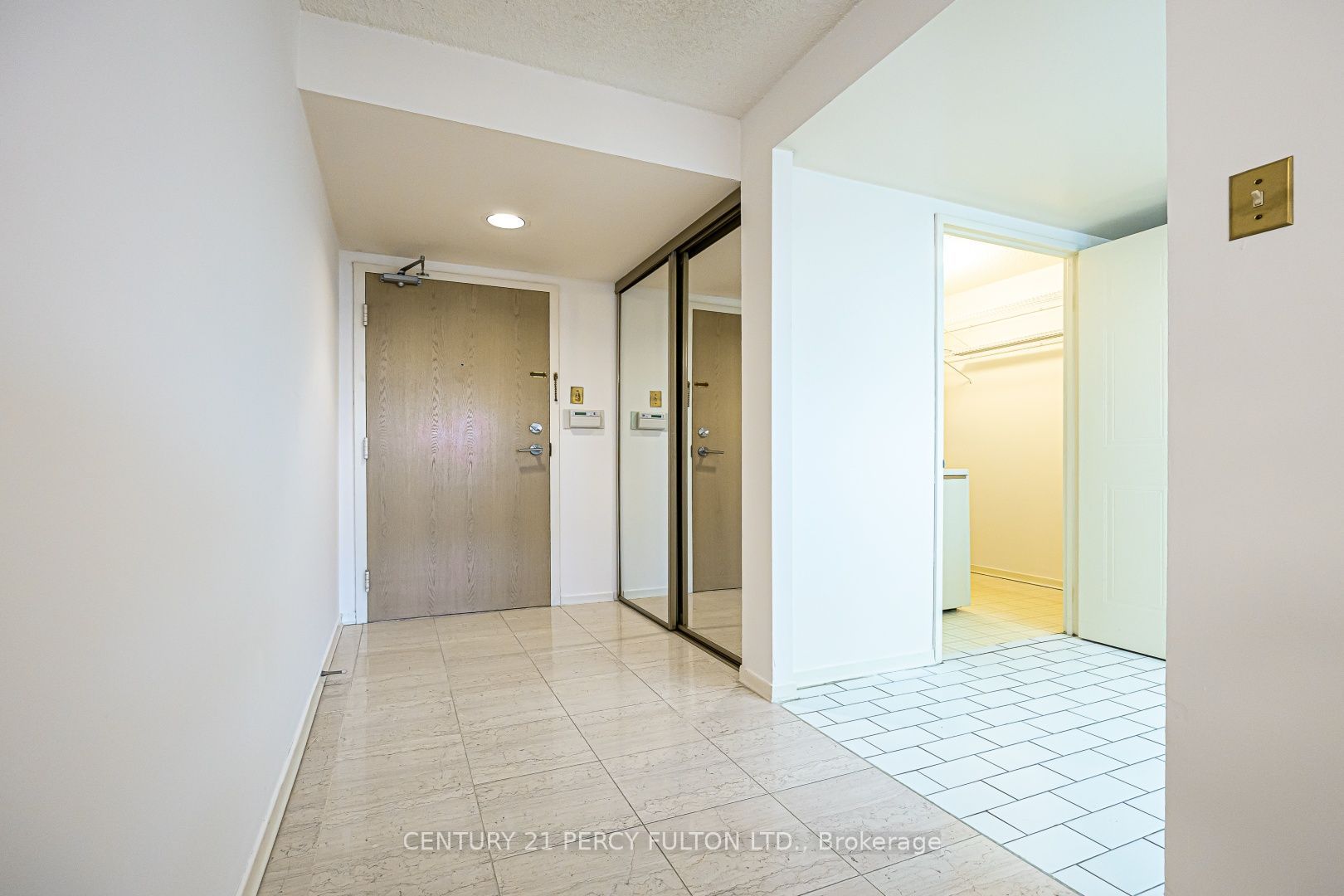5 Kenneth Avenue 907 Property Photo 3