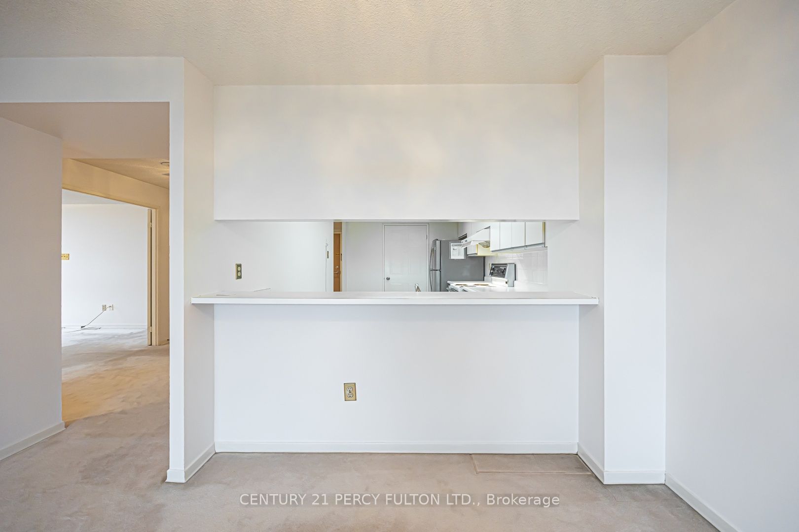 5 Kenneth Avenue 907 Property Photo 4