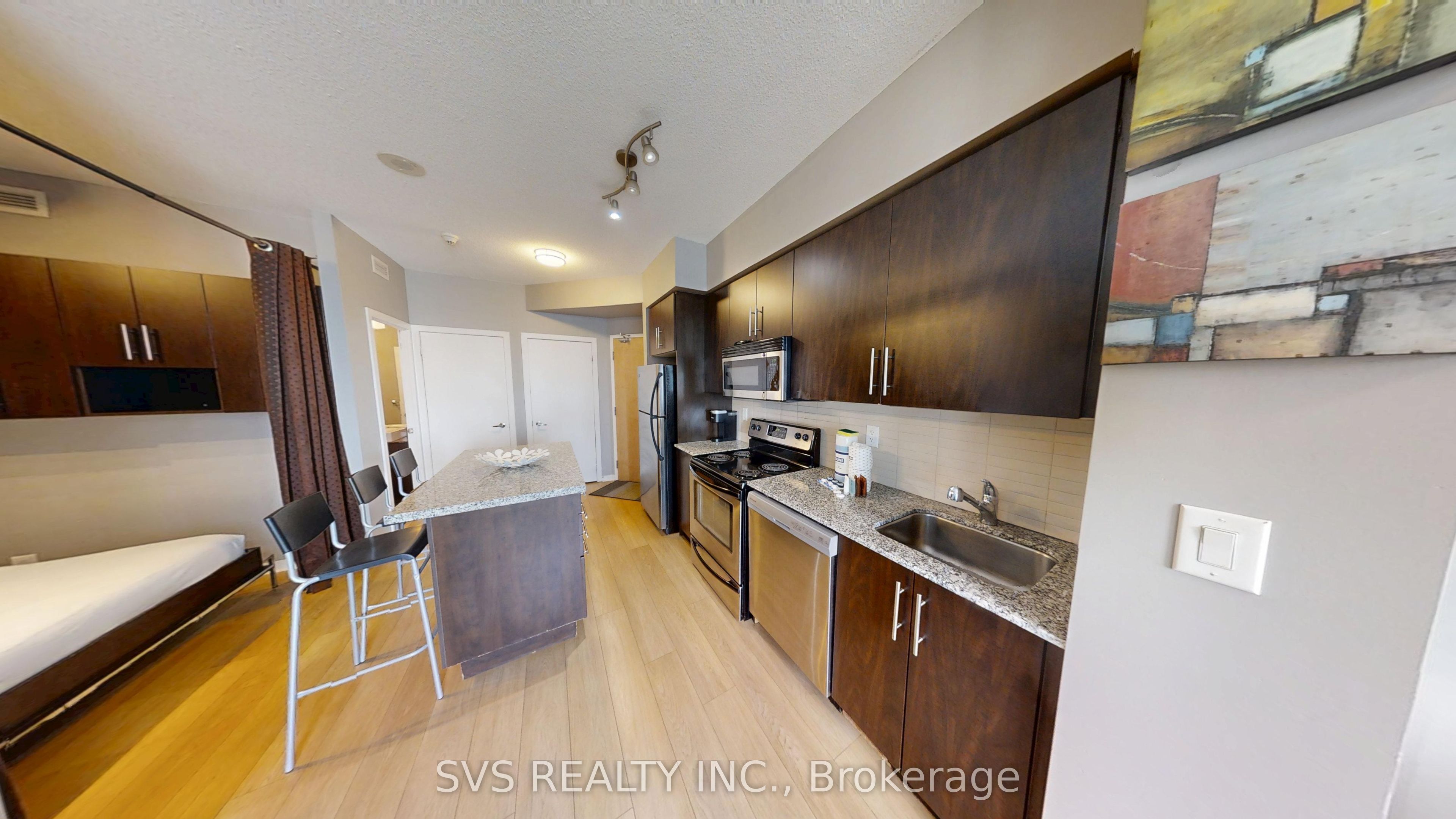 55 Bremner Boulevard 1705 Property Photo 5