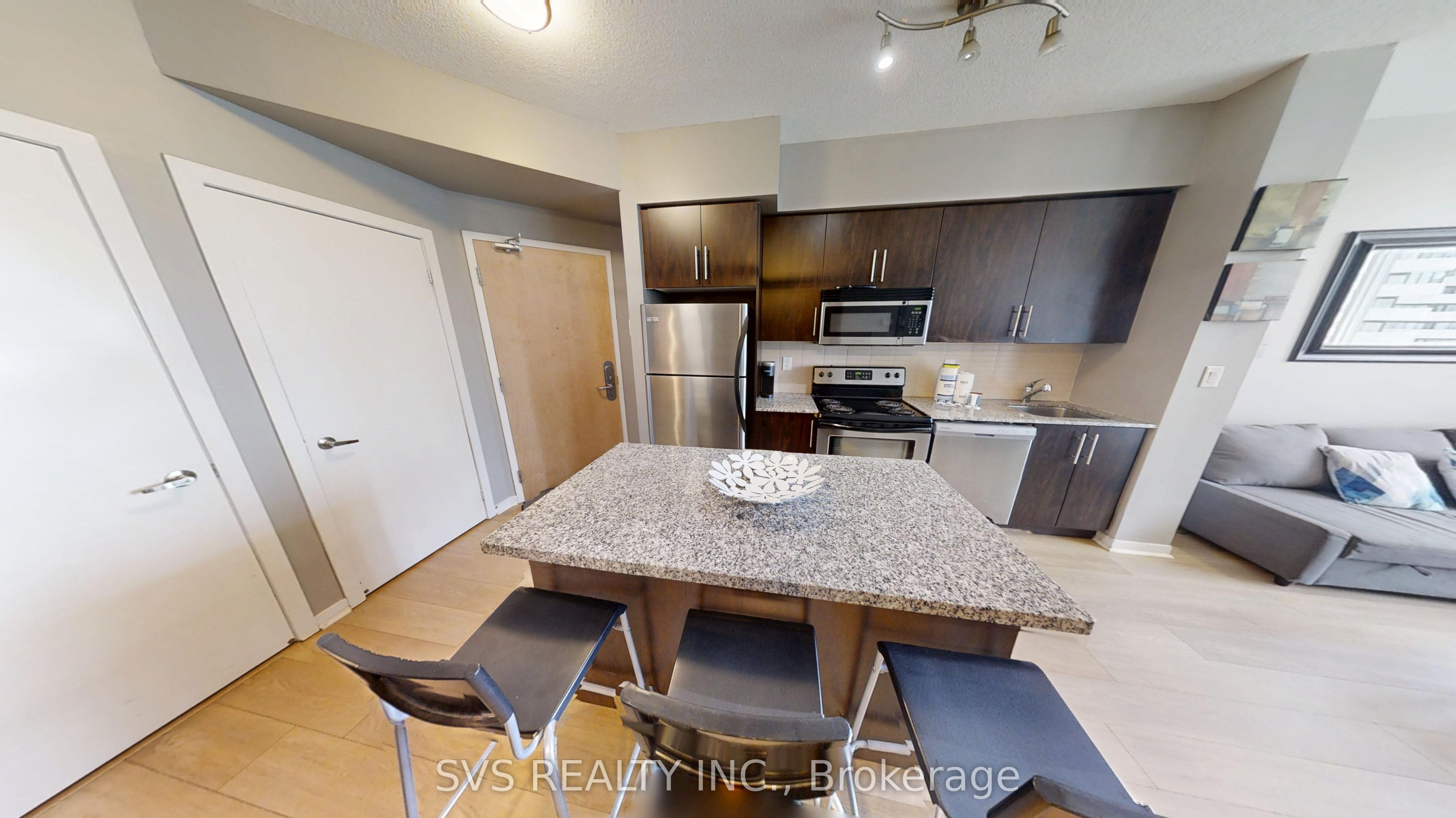 55 Bremner Boulevard 1705 Property Photo 6