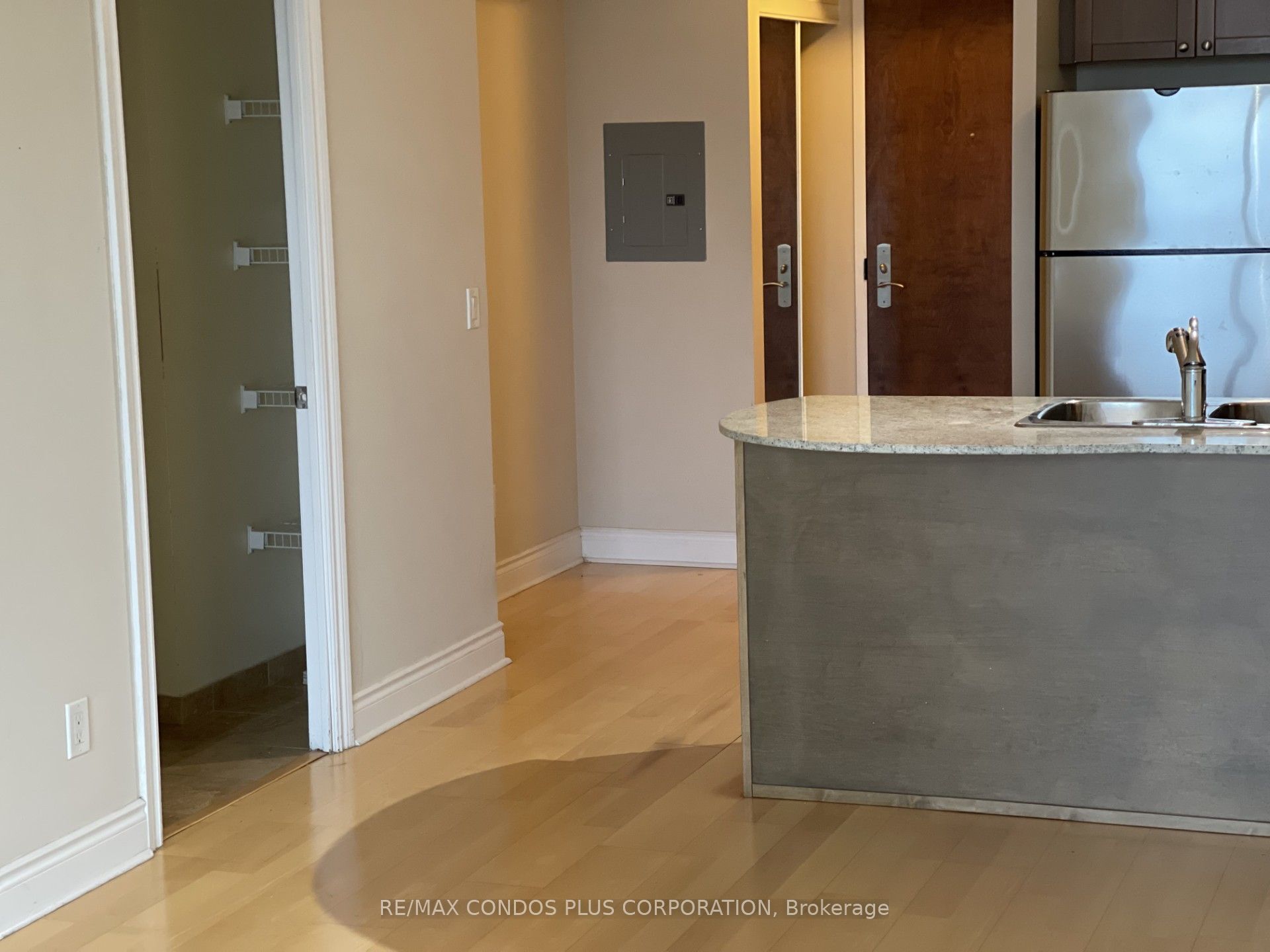 763 Bay Street 3904 Property Photo 6