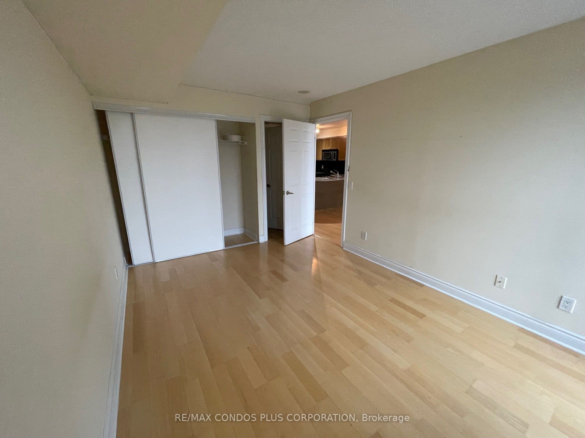 763 Bay Street 3904 Property Photo 11
