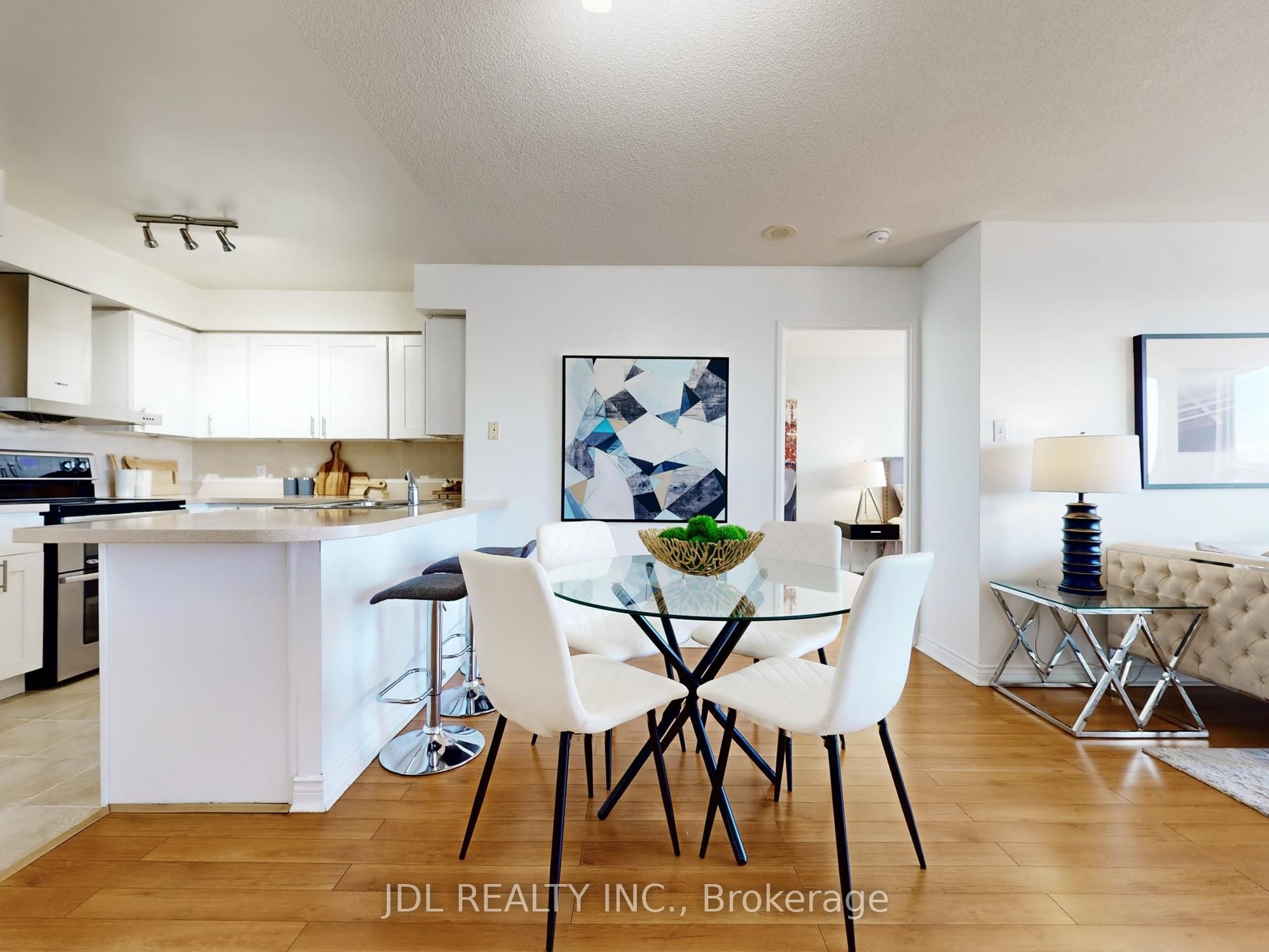 260 Doris Avenue 906 Property Photo 11