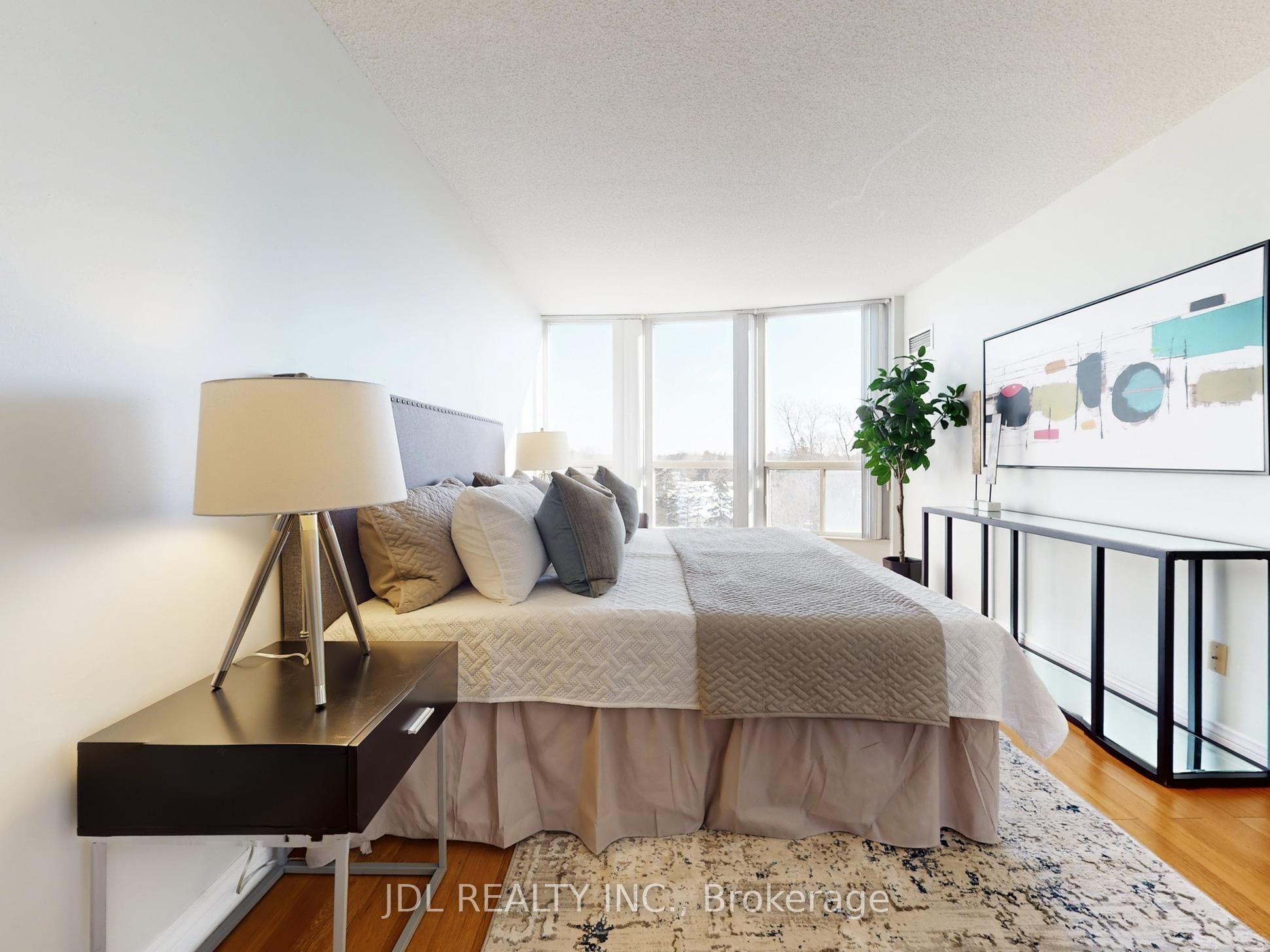 260 Doris Avenue 906 Property Photo 14