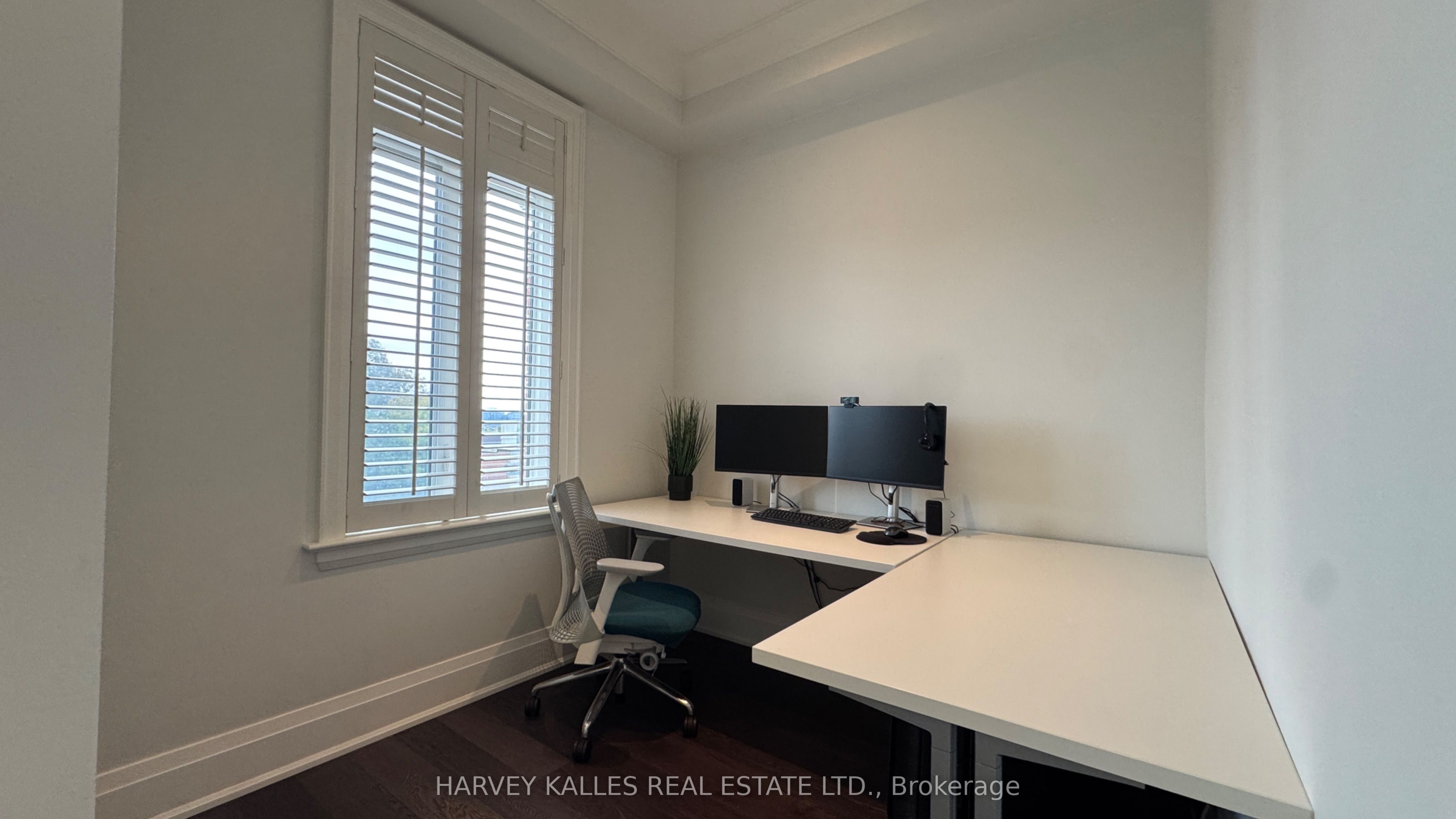 1042 Avenue Road Property Photo 17
