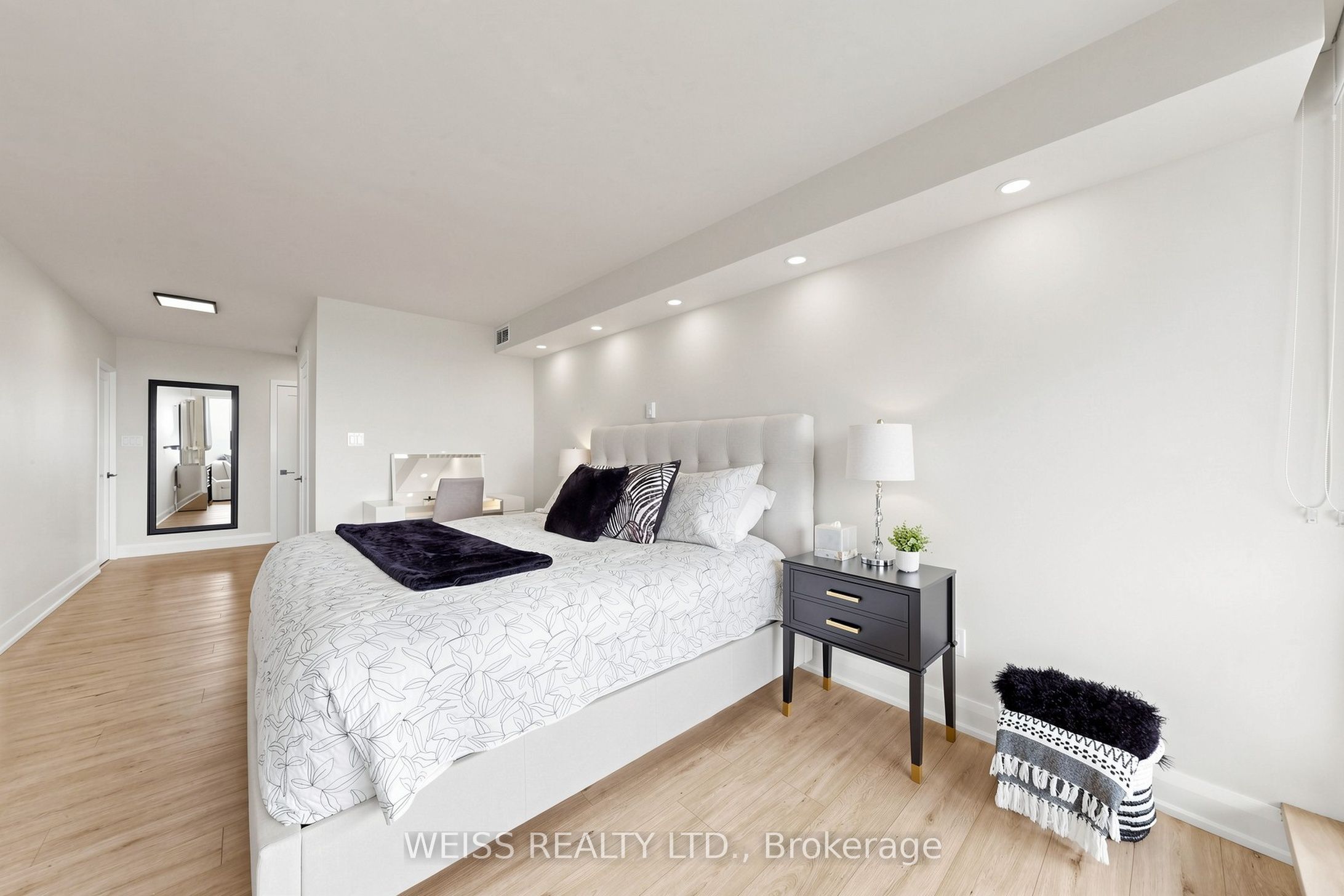 10 Torresdale Avenue 2104 Property Photo 18