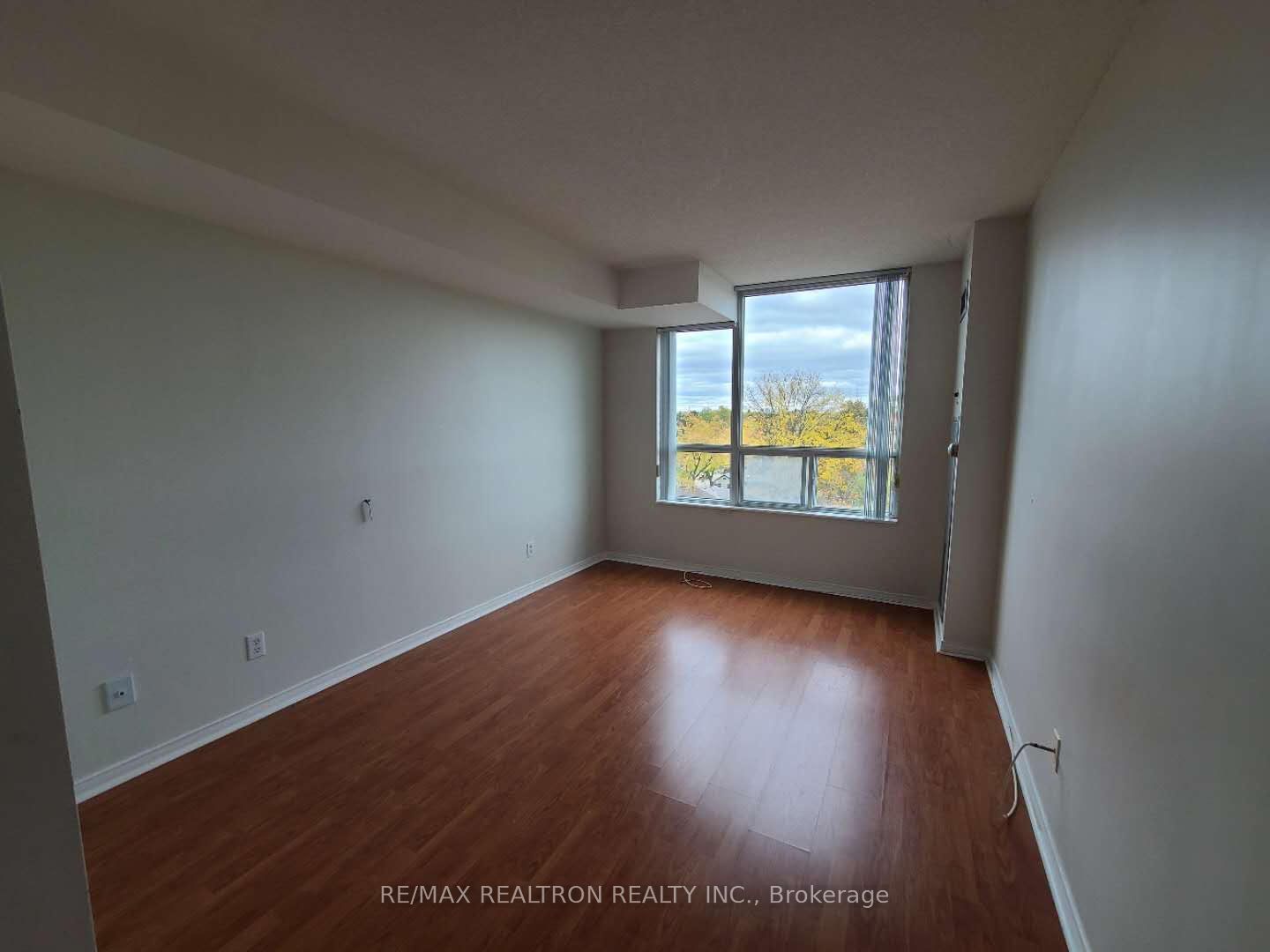 238 Doris Avenue 1006 Property Photo 3