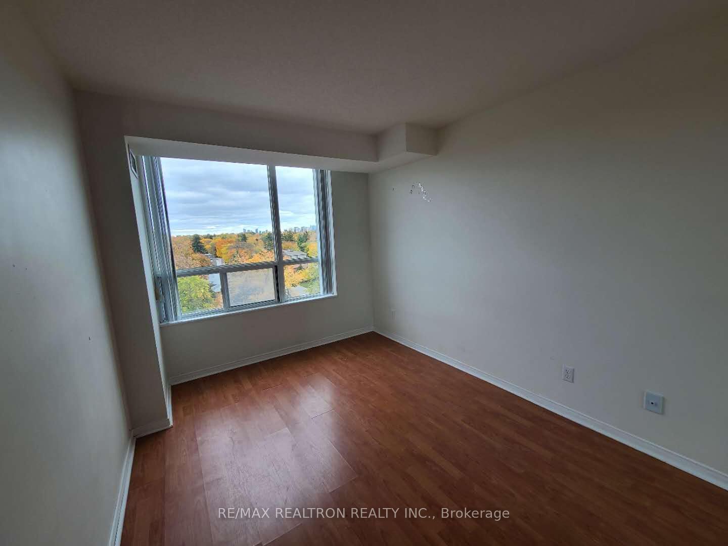 238 Doris Avenue 1006 Property Photo 5
