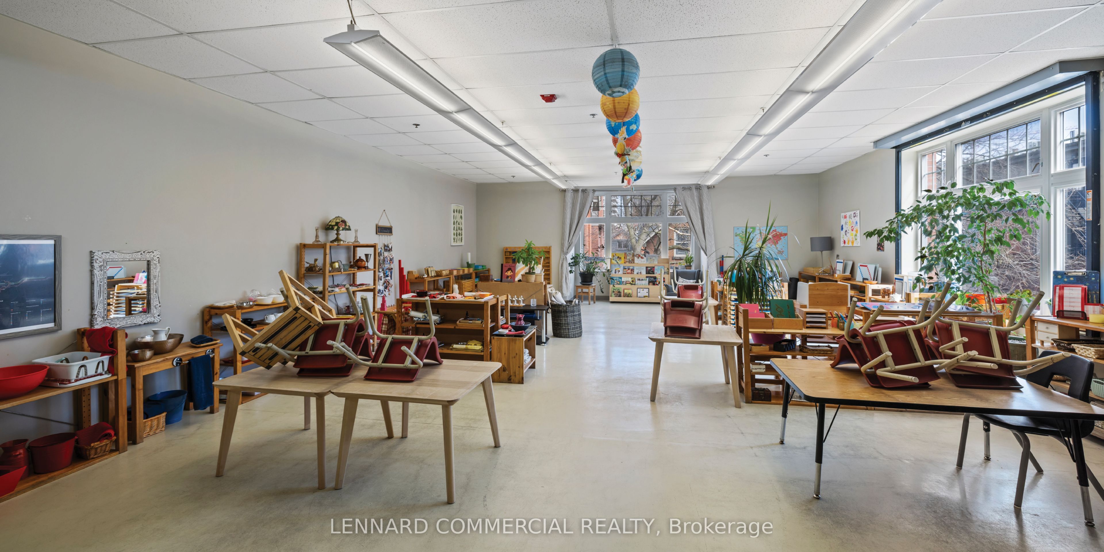 39 Spadina Road Property Photo 6