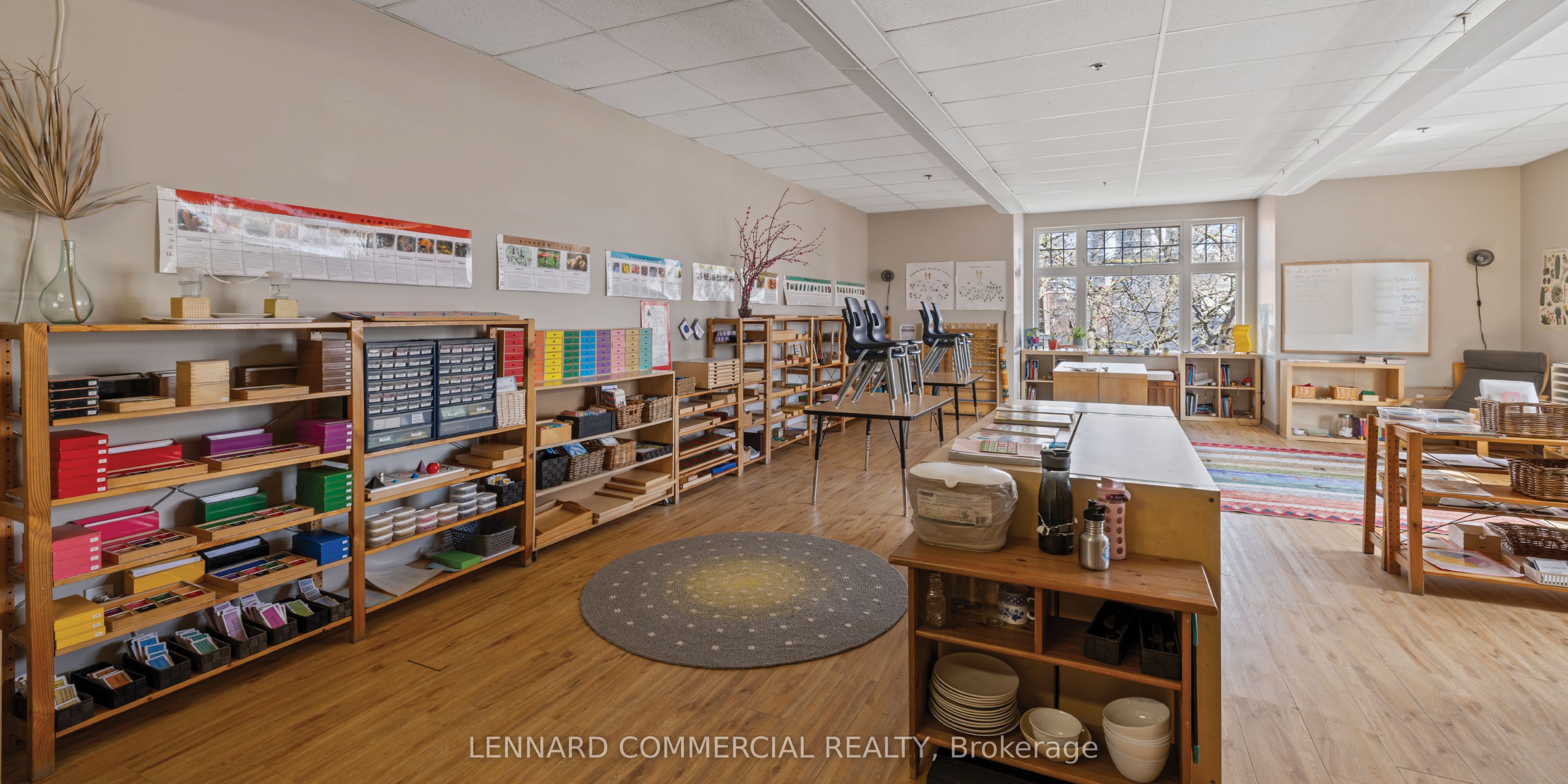 39 Spadina Road Property Photo 8