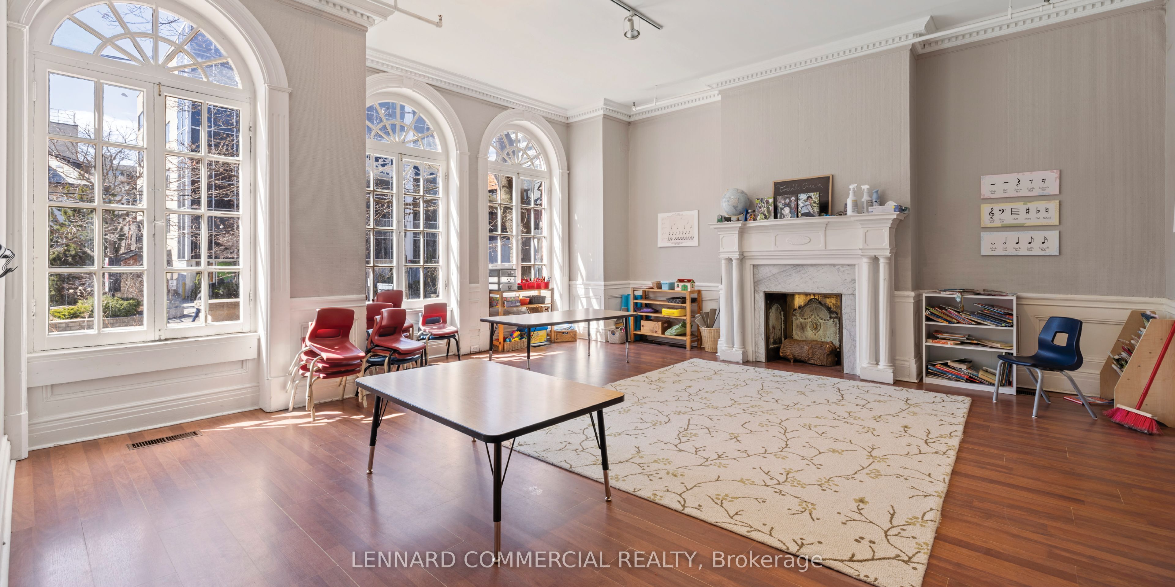 39 Spadina Road Property Photo 12