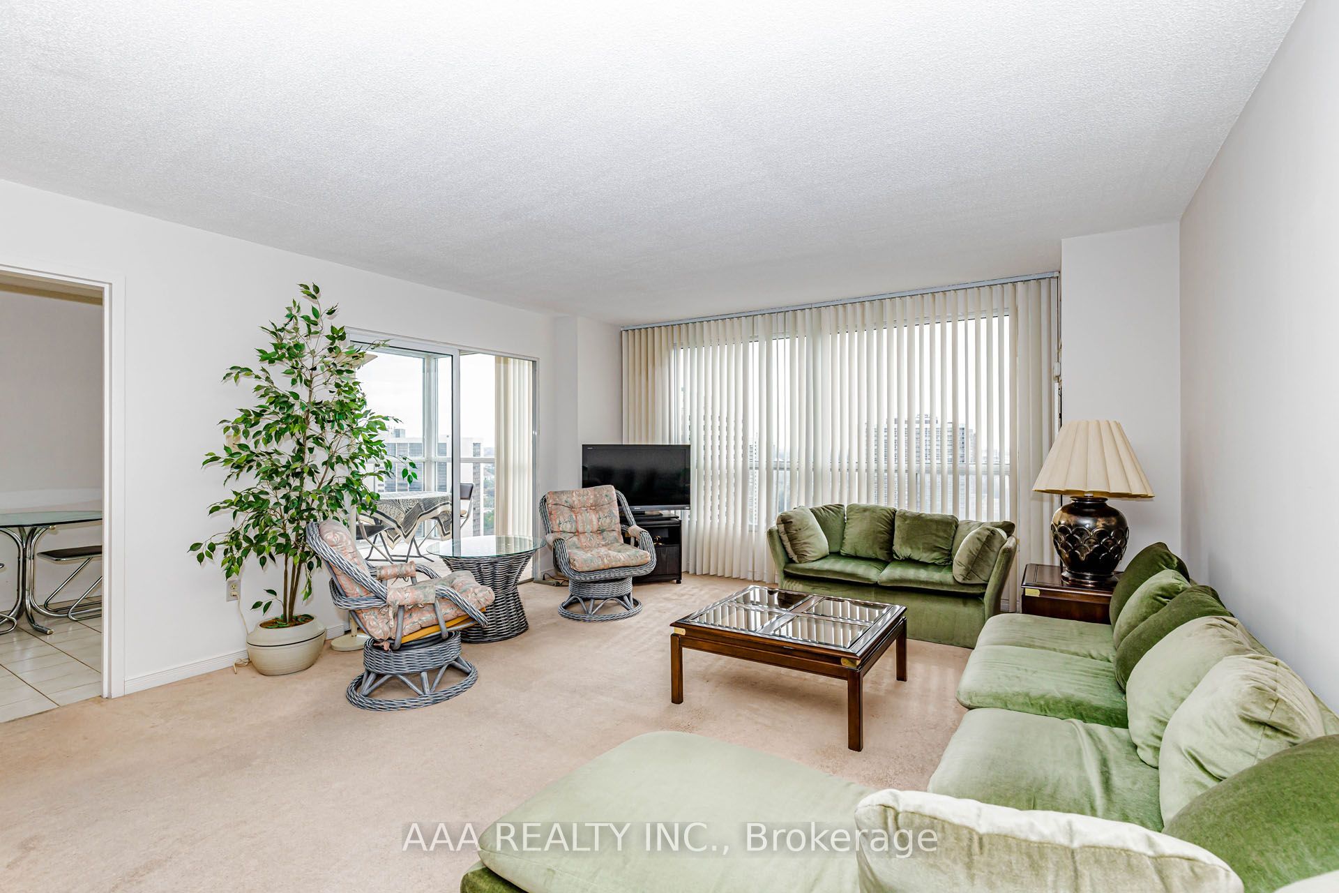 5 Concorde Place 2101 Property Photo 12