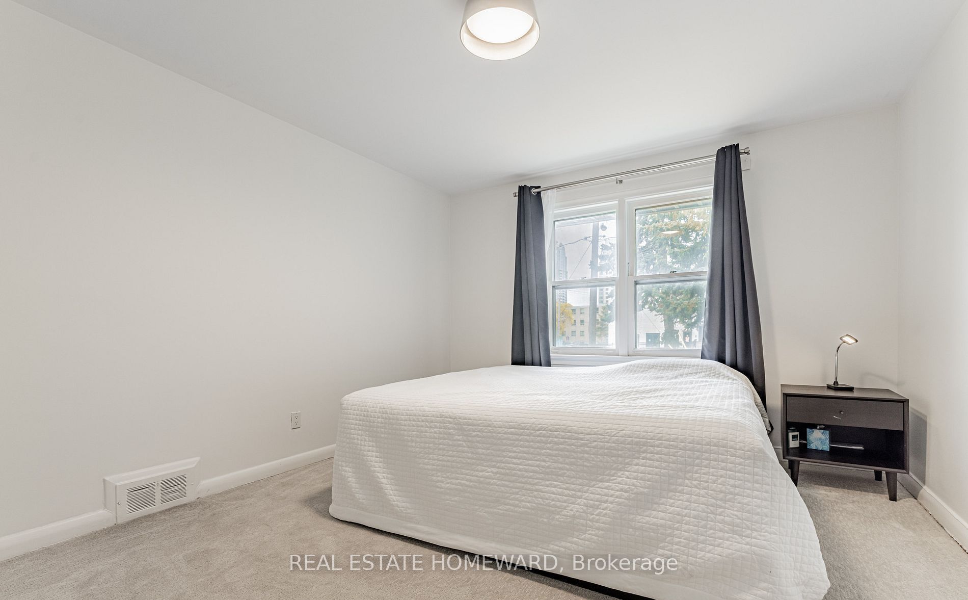 11 Greenbriar Road Main Property Photo 6