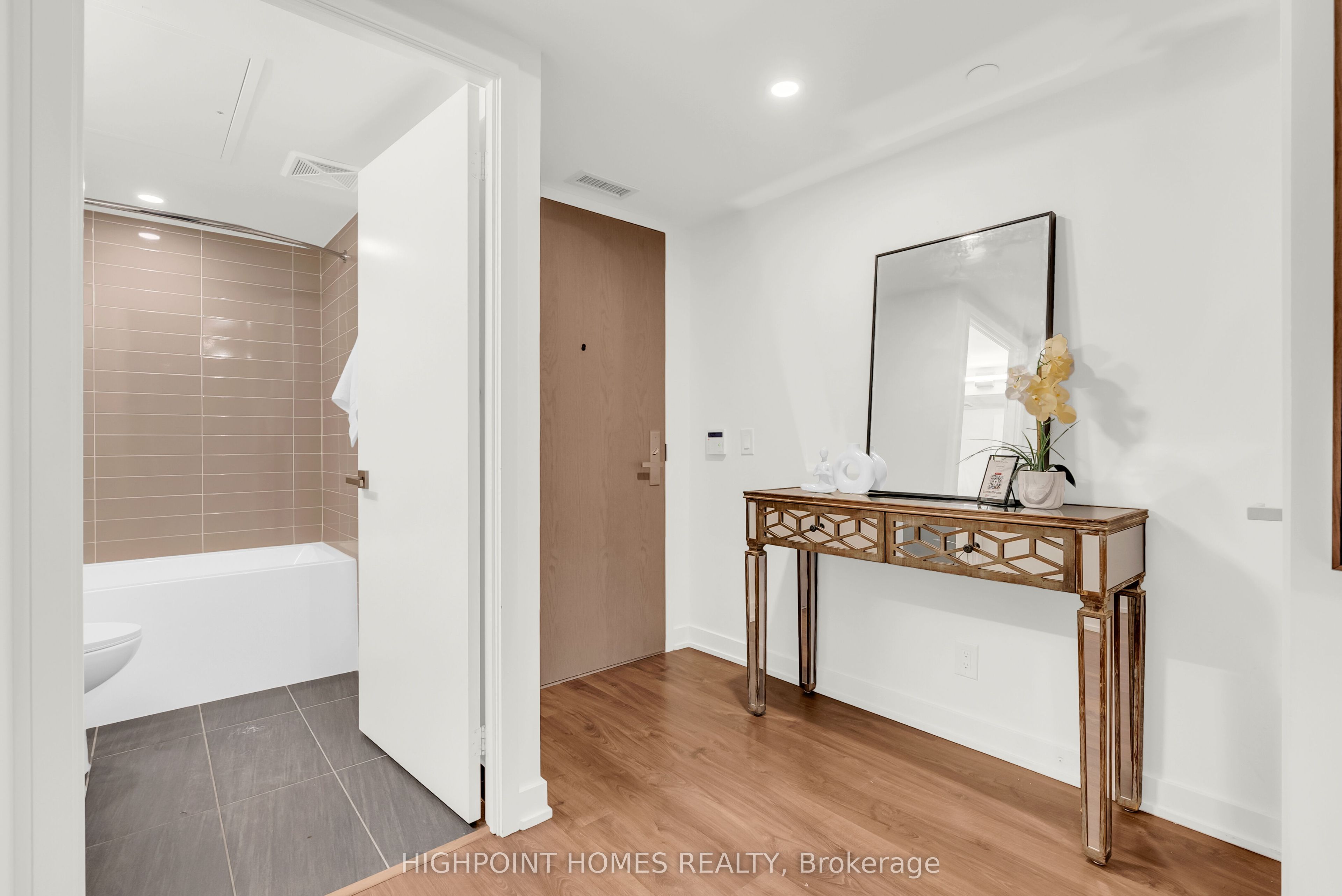 30 Tretti Way 610 Property Photo 9