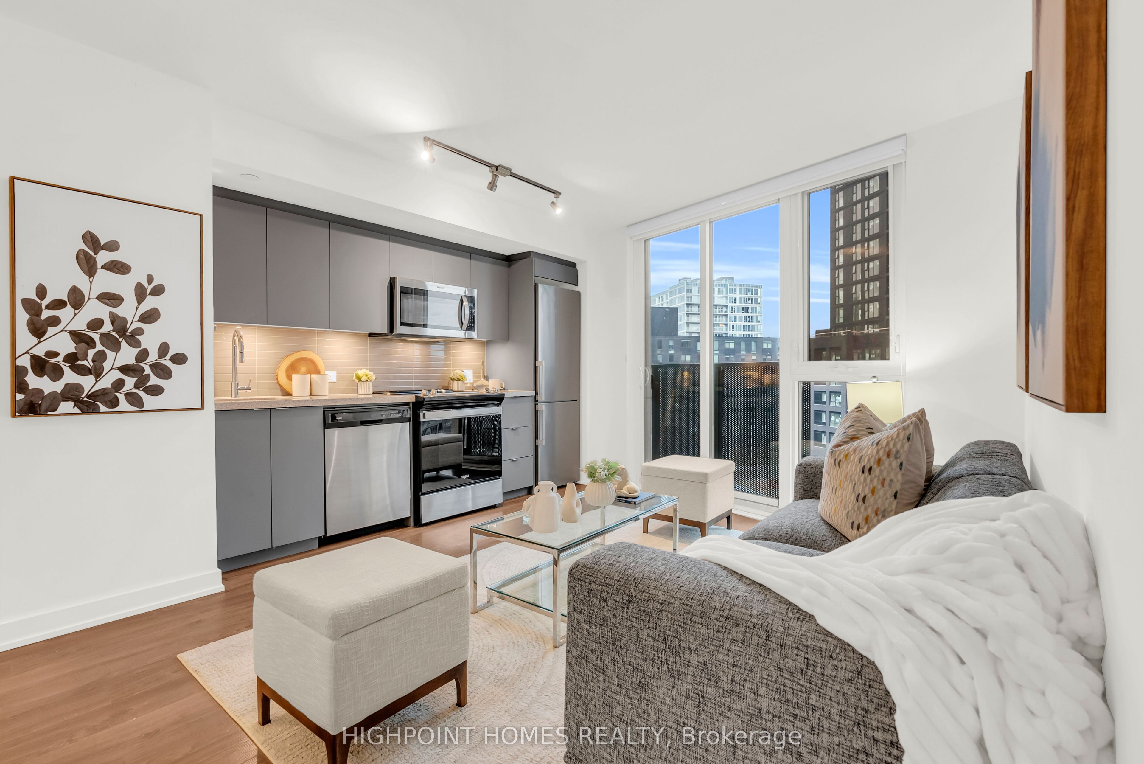 30 Tretti Way 610 Property Photo 12