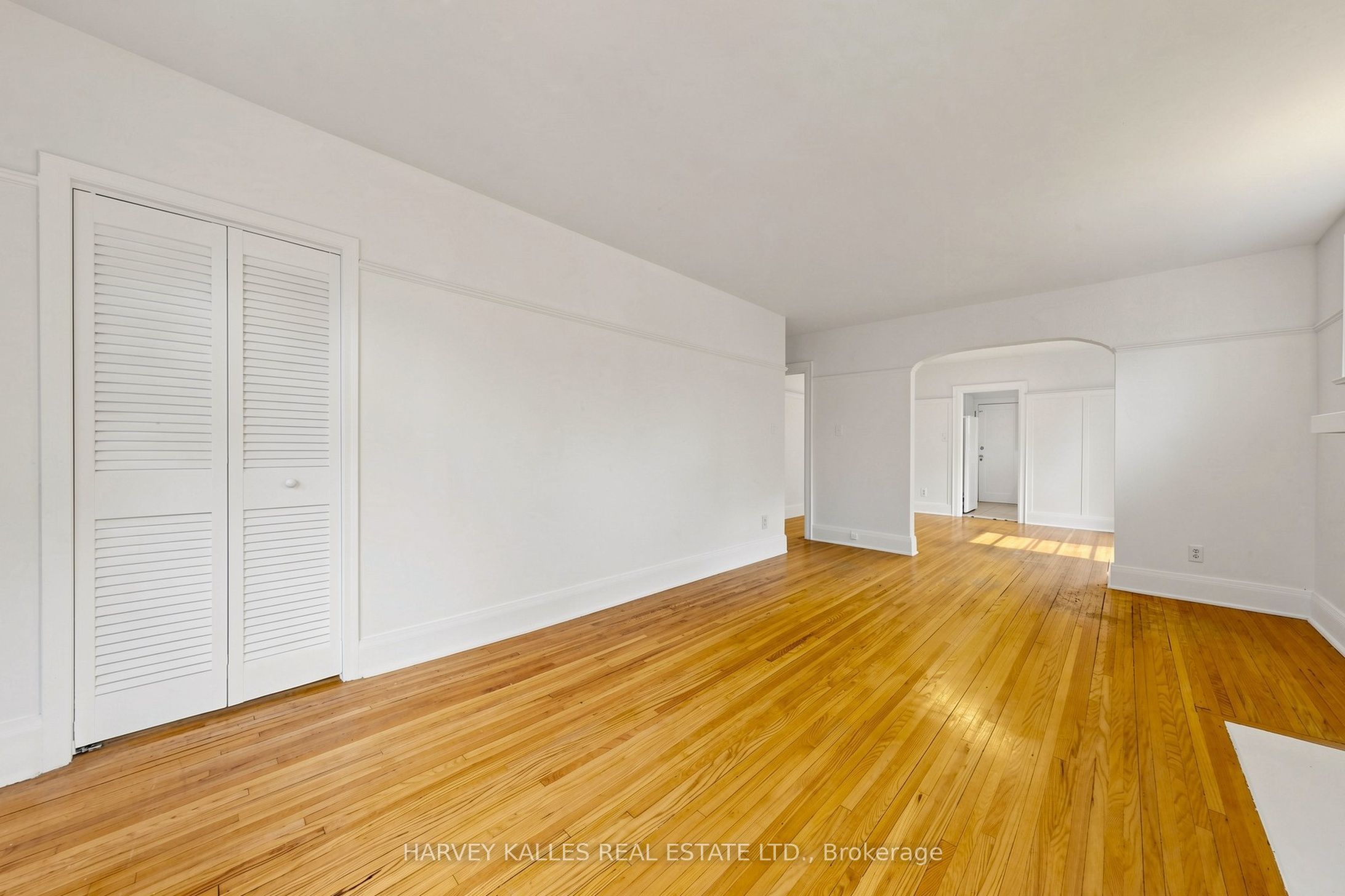 163 Highbourne Road South 2nd Property Photo 13
