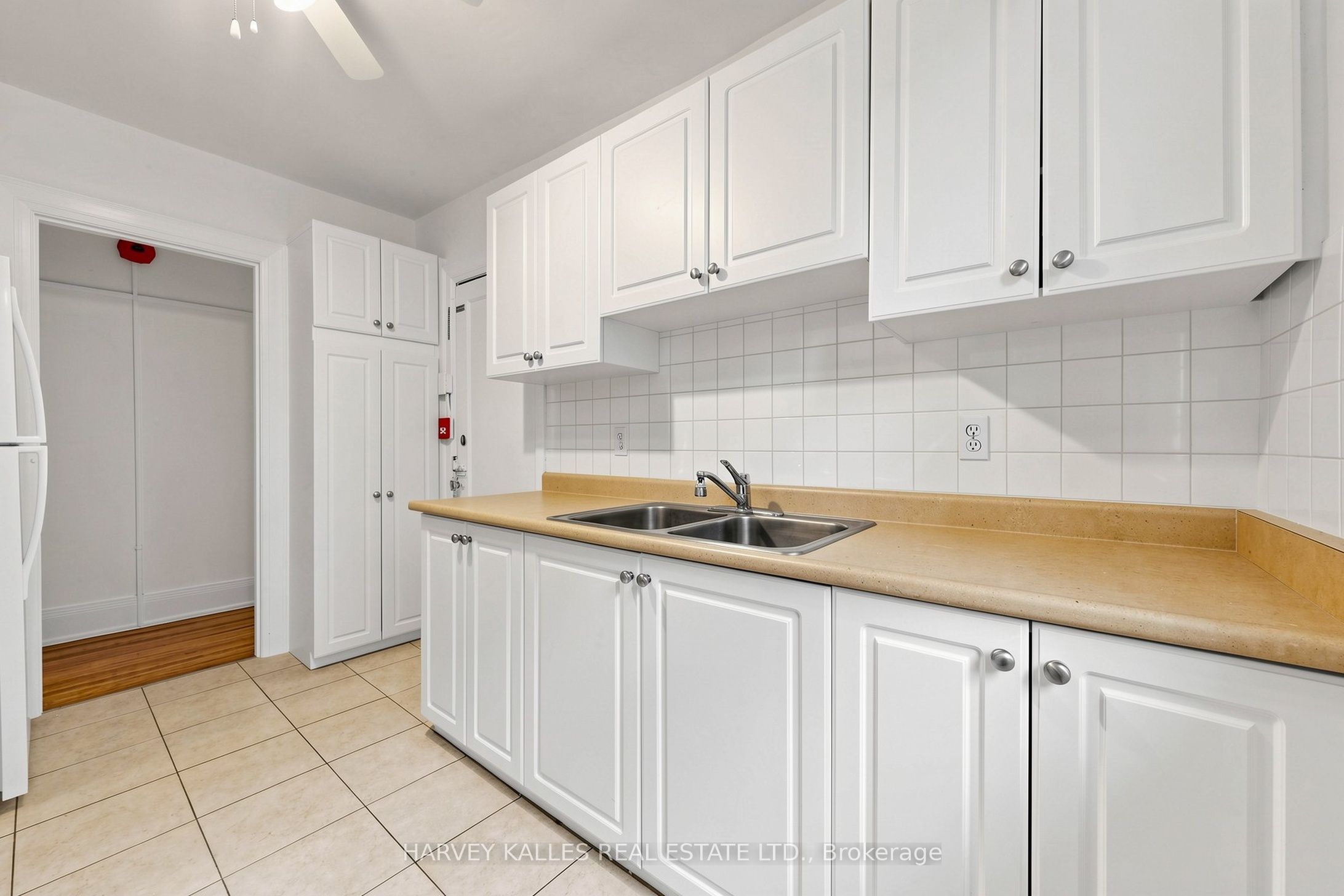 163 Highbourne Road South 2nd Property Photo 21