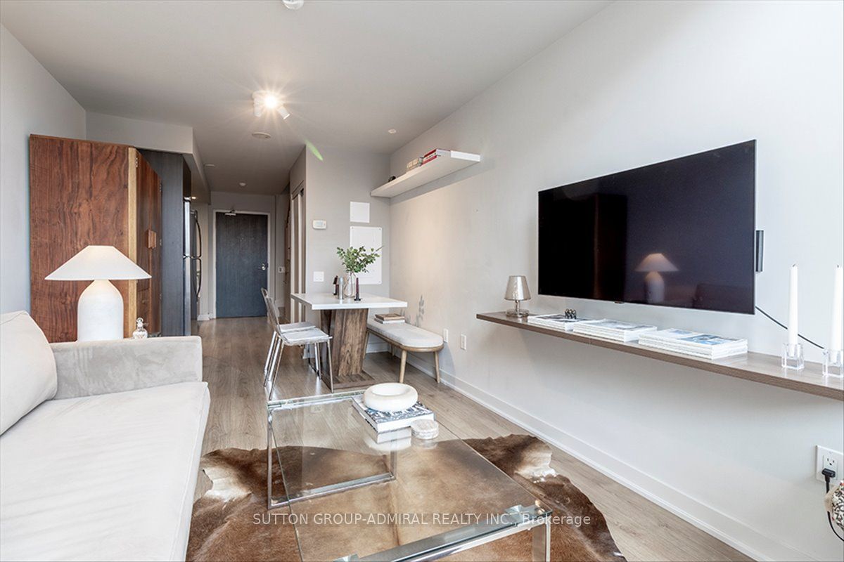775 King Street W 221 Property Photo 11