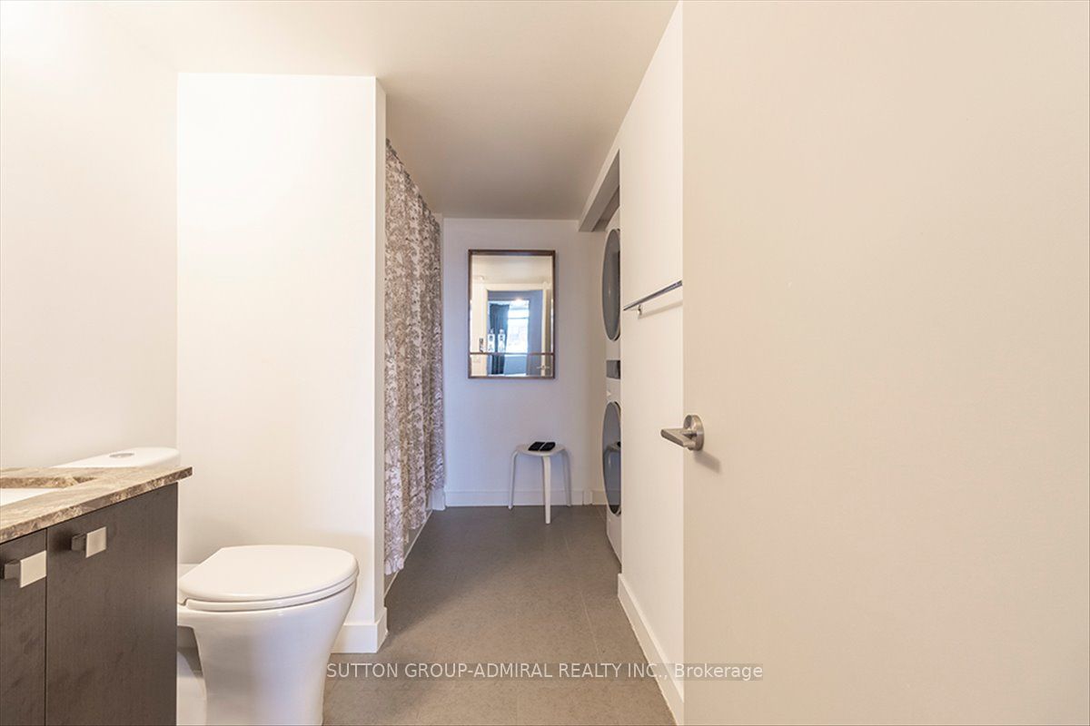 775 King Street W 221 Property Photo 20