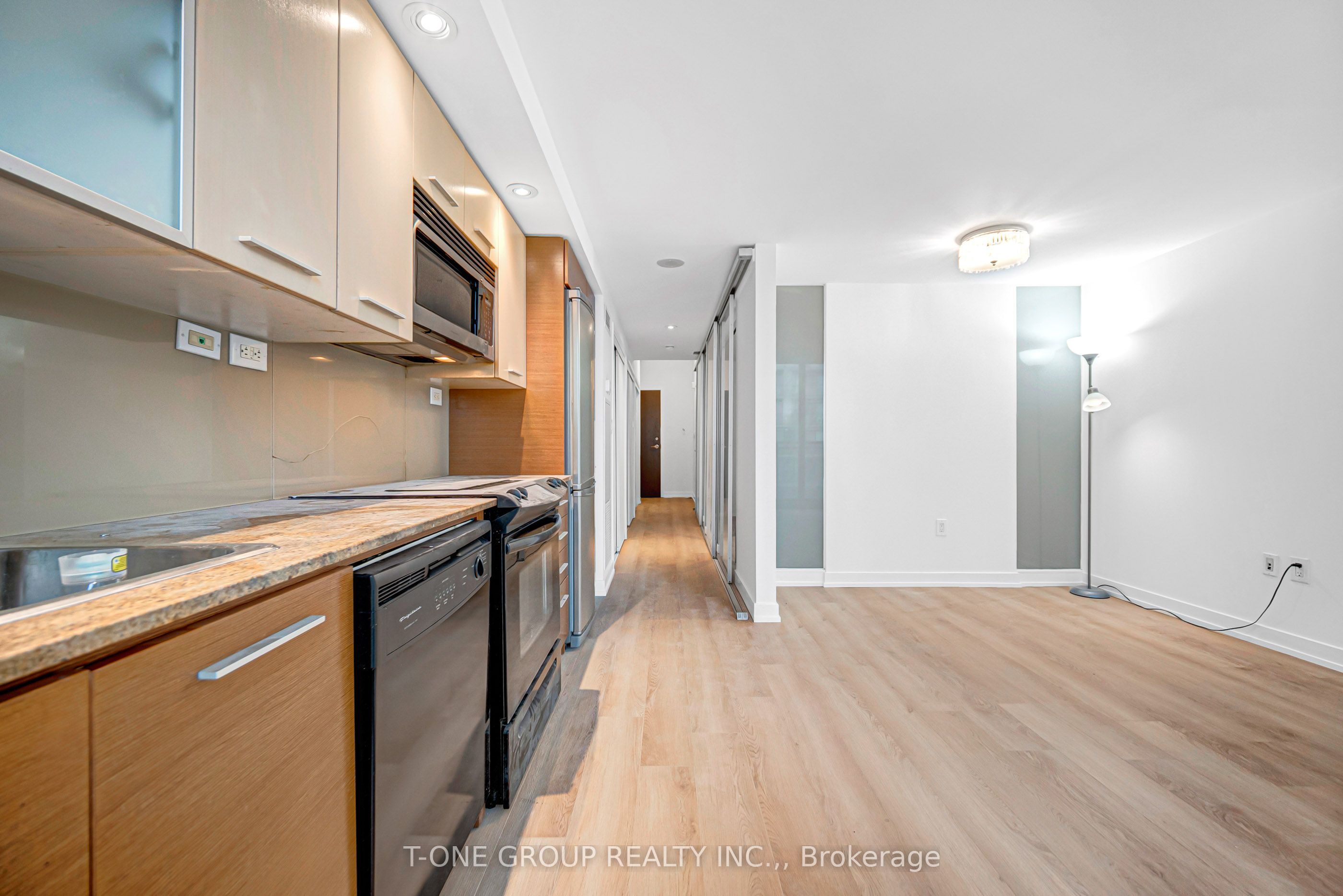 8 Telegram Mews 738 Property Photo 17