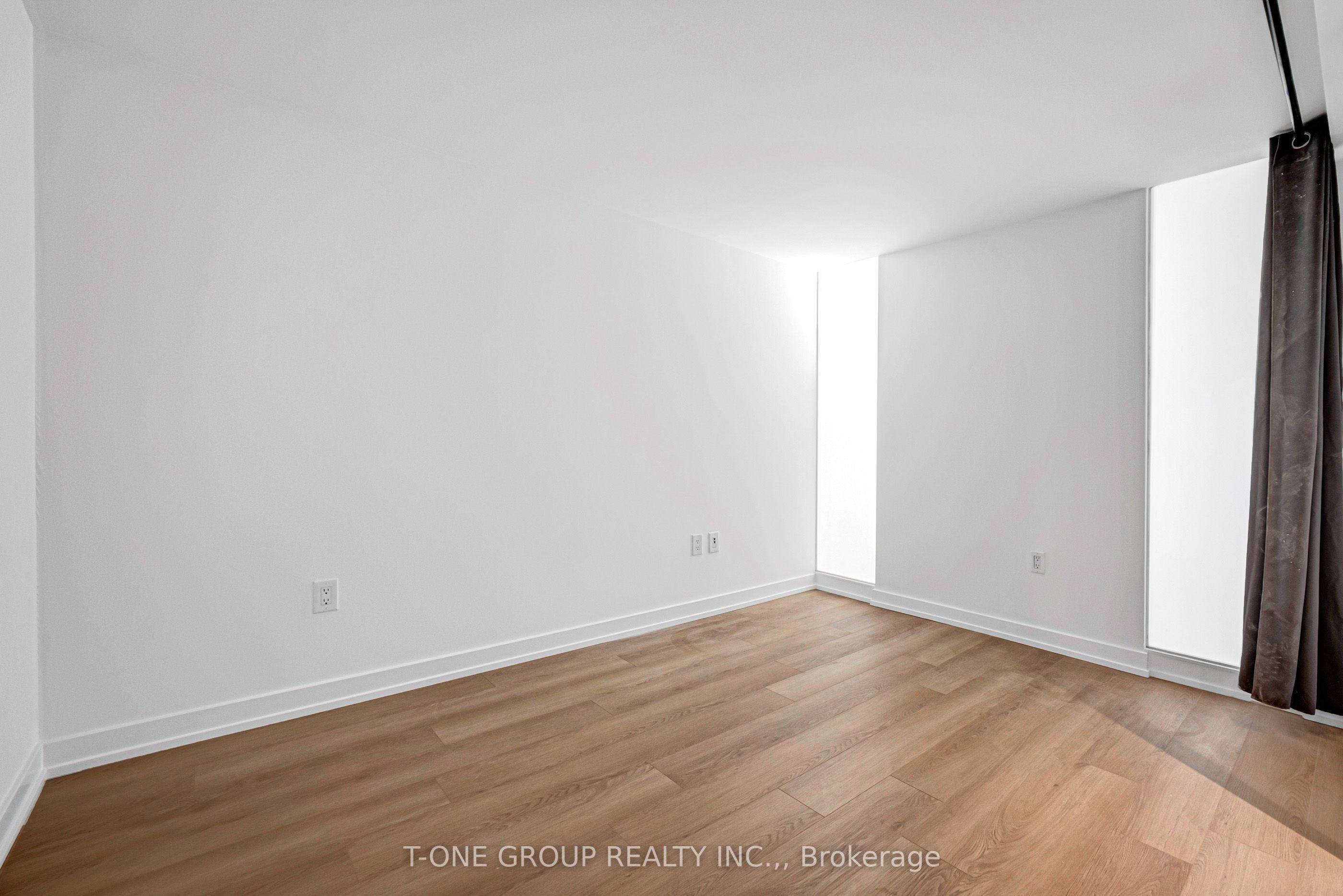 8 Telegram Mews 738 Property Photo 28