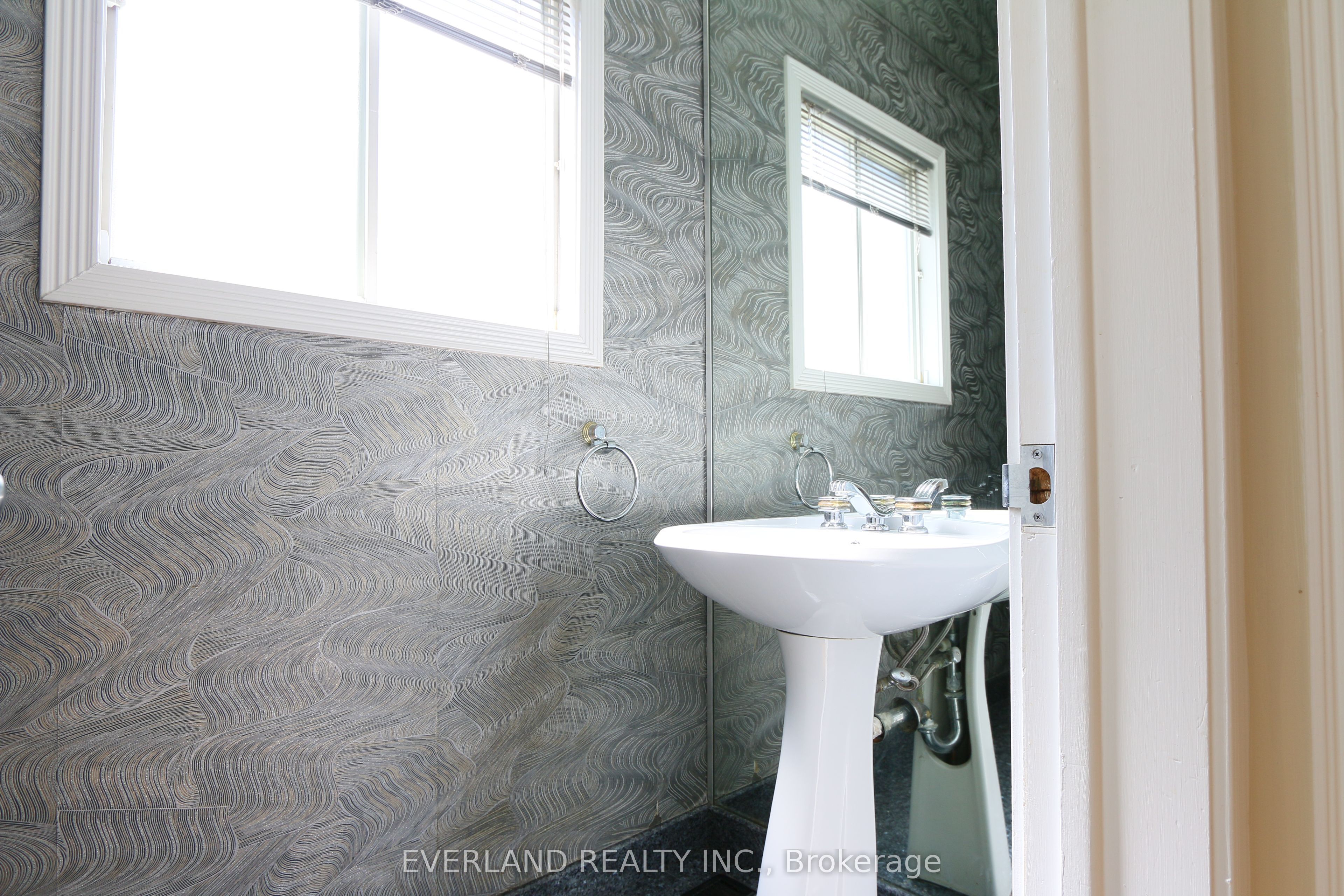 18 Silvergrove Road Property Photo 29