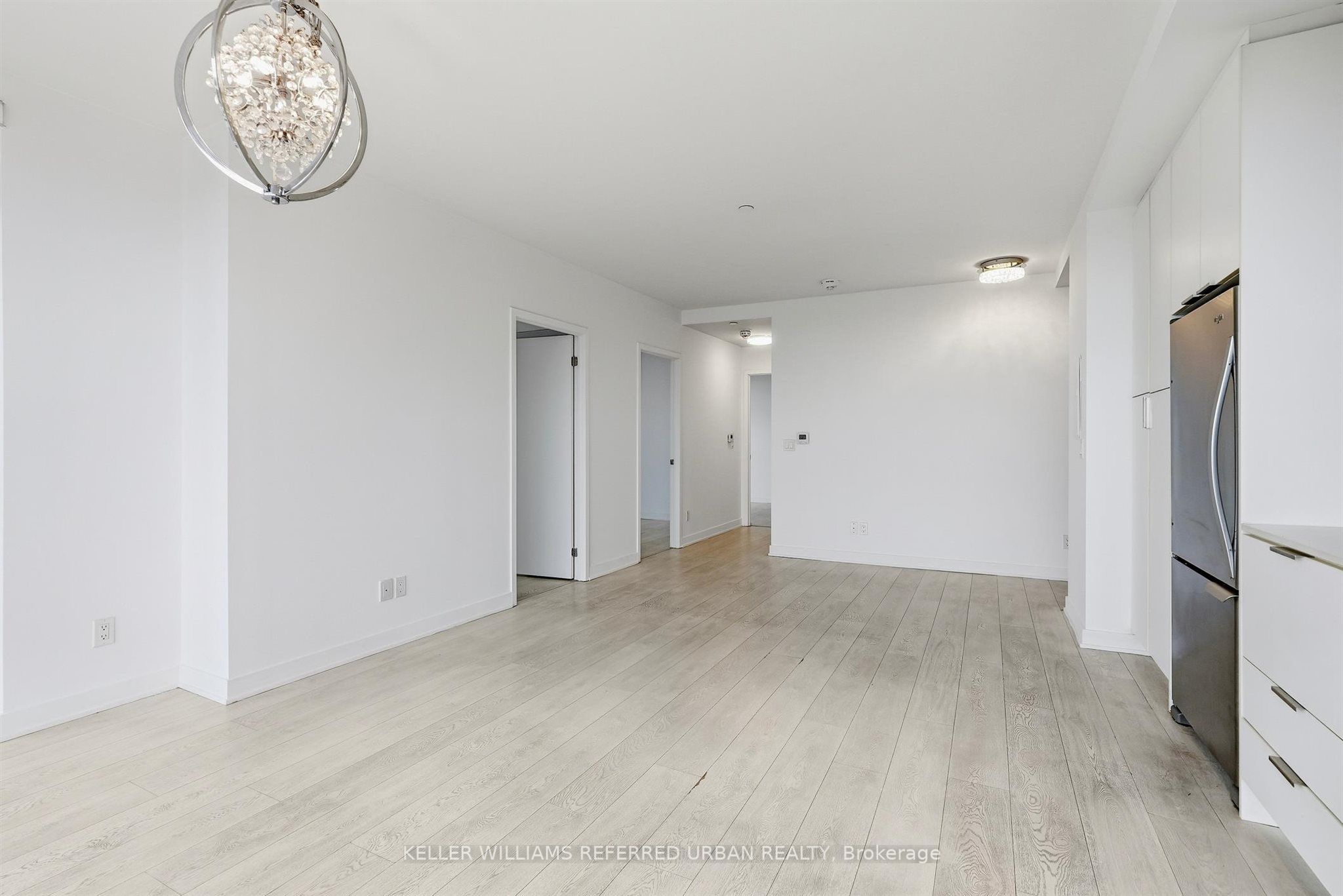 6 Sonic Way 2207 Property Photo 4