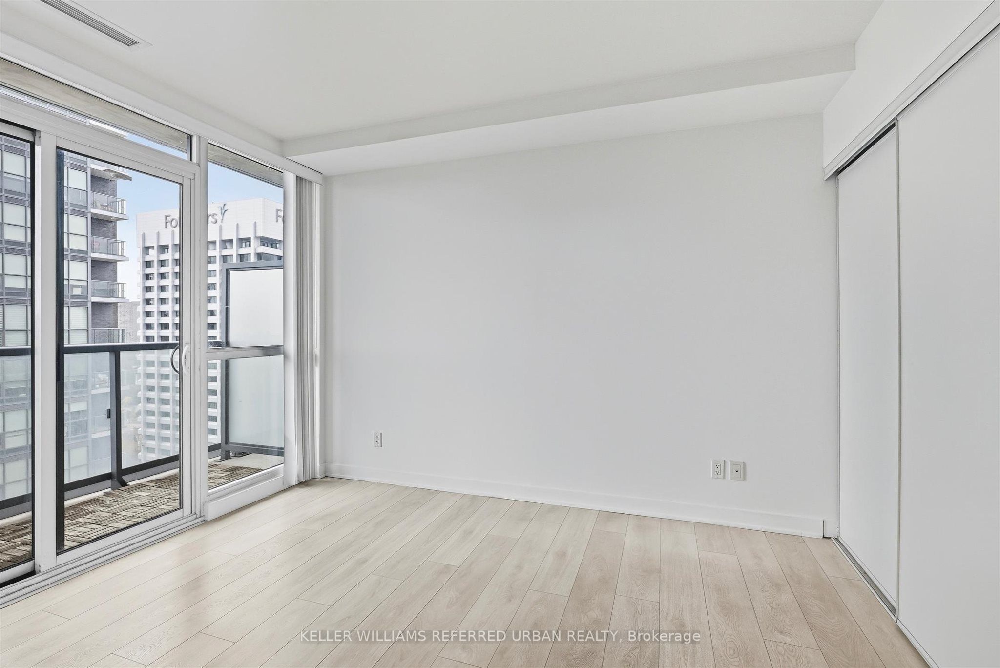 6 Sonic Way 2207 Property Photo 13