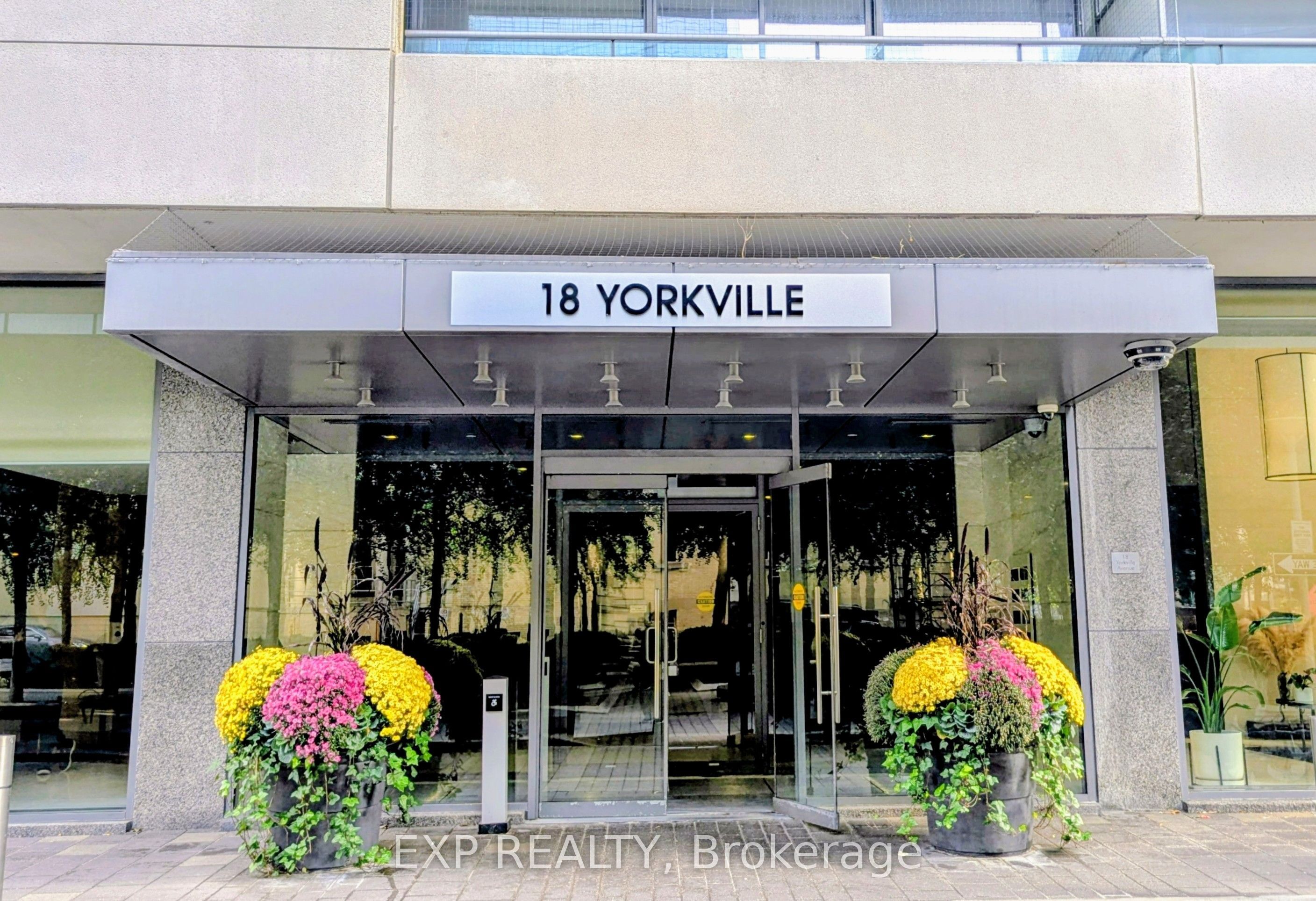 18 Yorkville Avenue 209 Property Photo 1