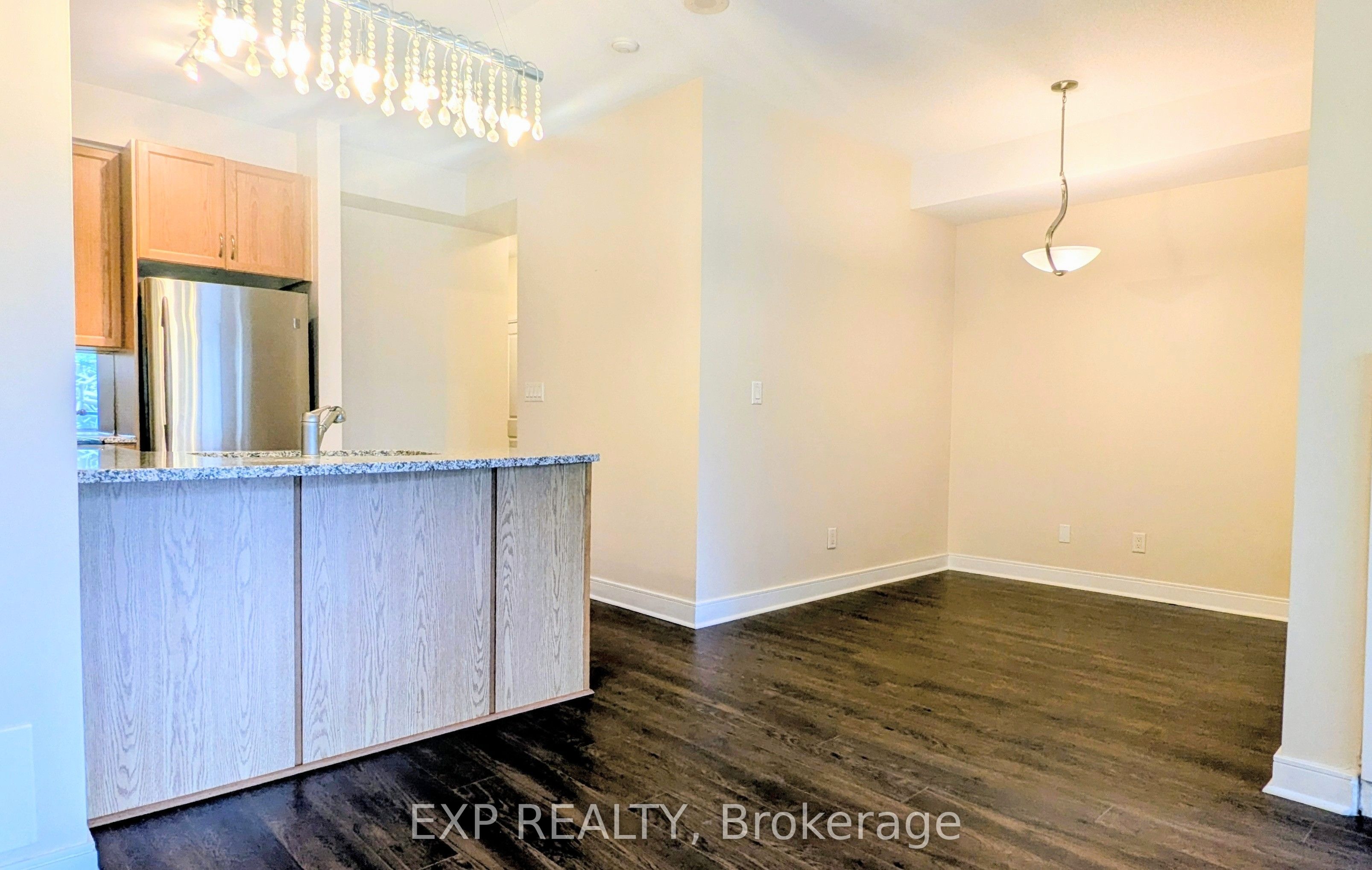 18 Yorkville Avenue 209 Property Photo 5