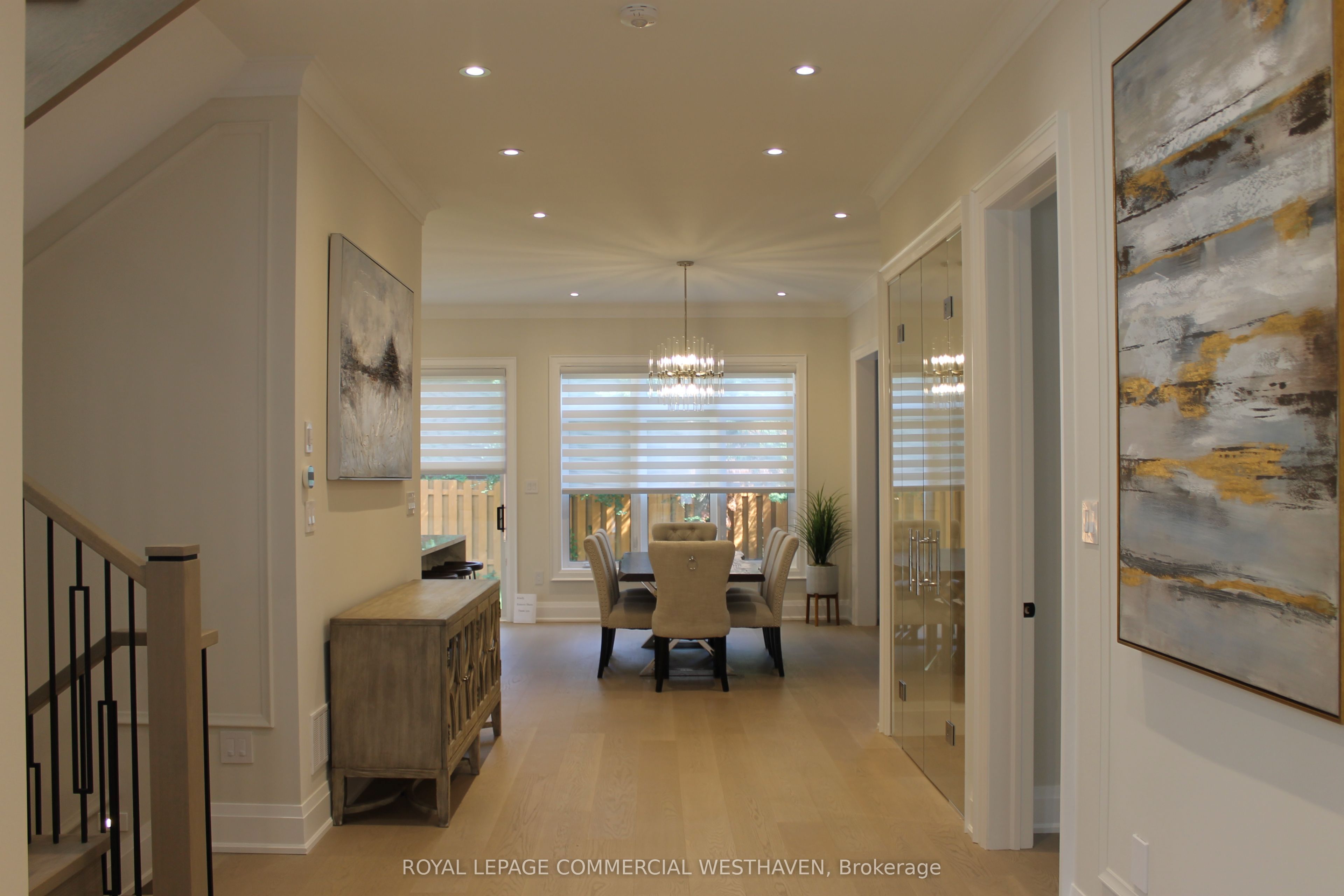 98 Charleswood Drive Property Photo 3