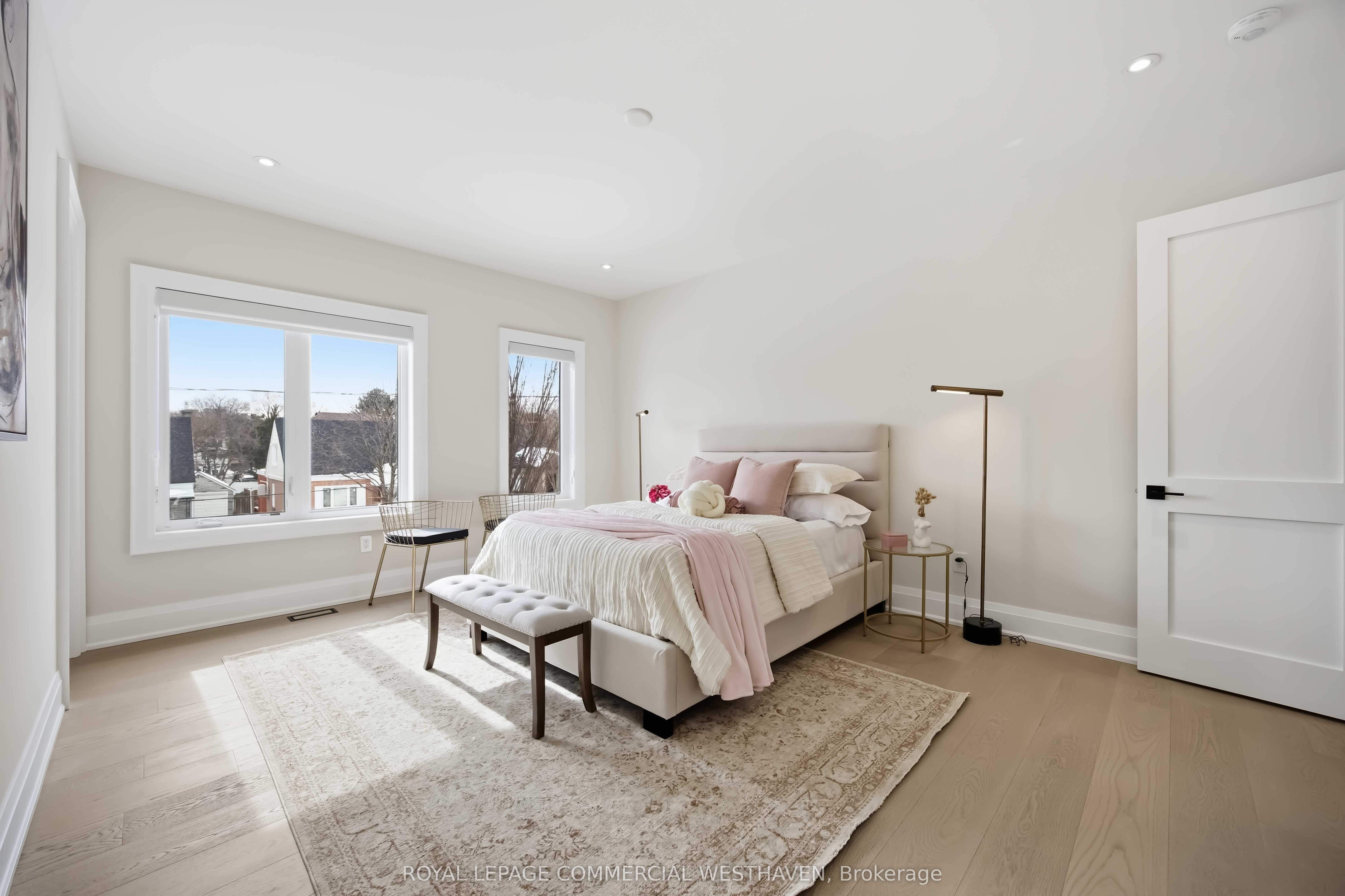98 Charleswood Drive Property Photo 16