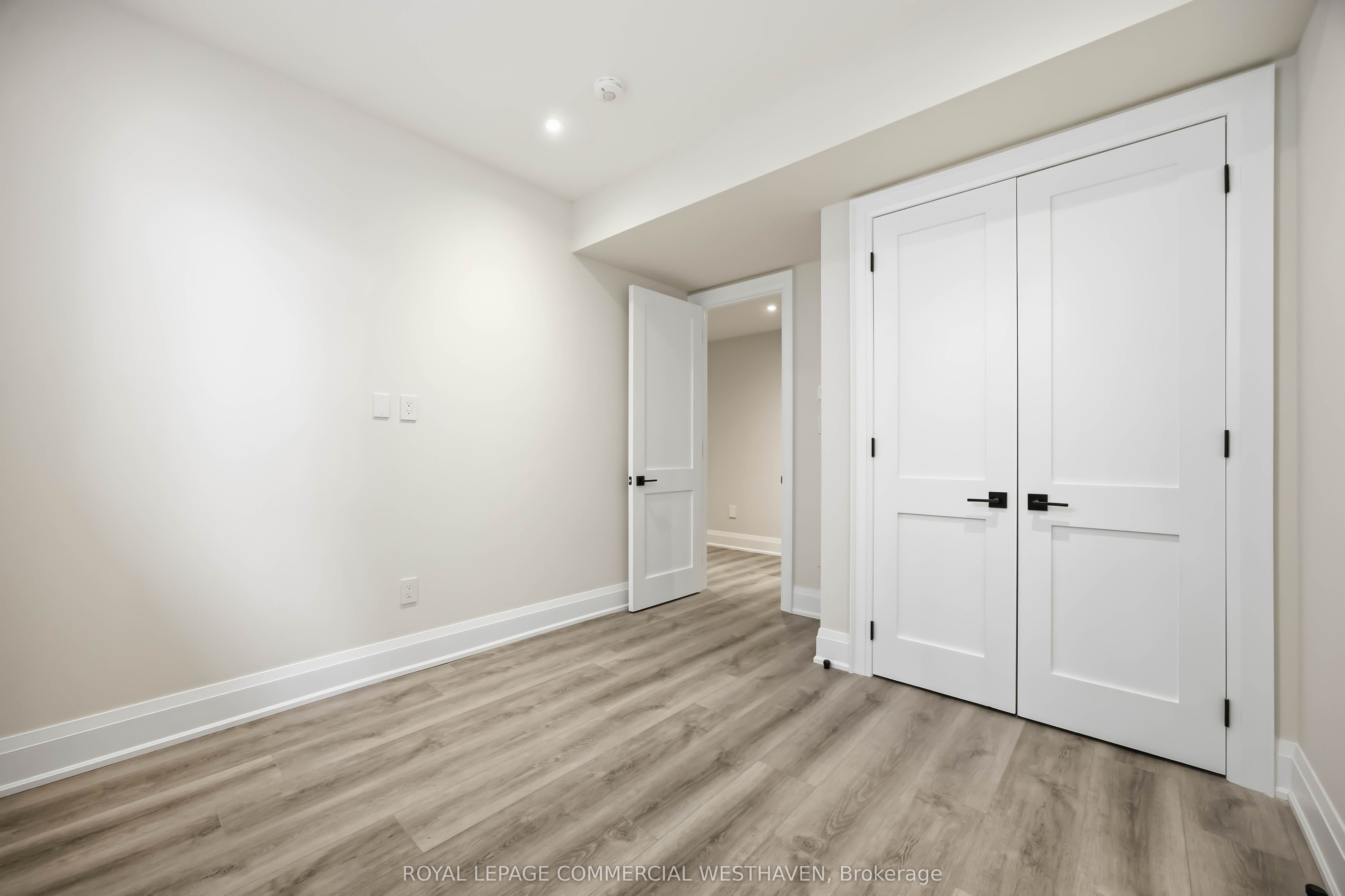 98 Charleswood Drive Property Photo 24