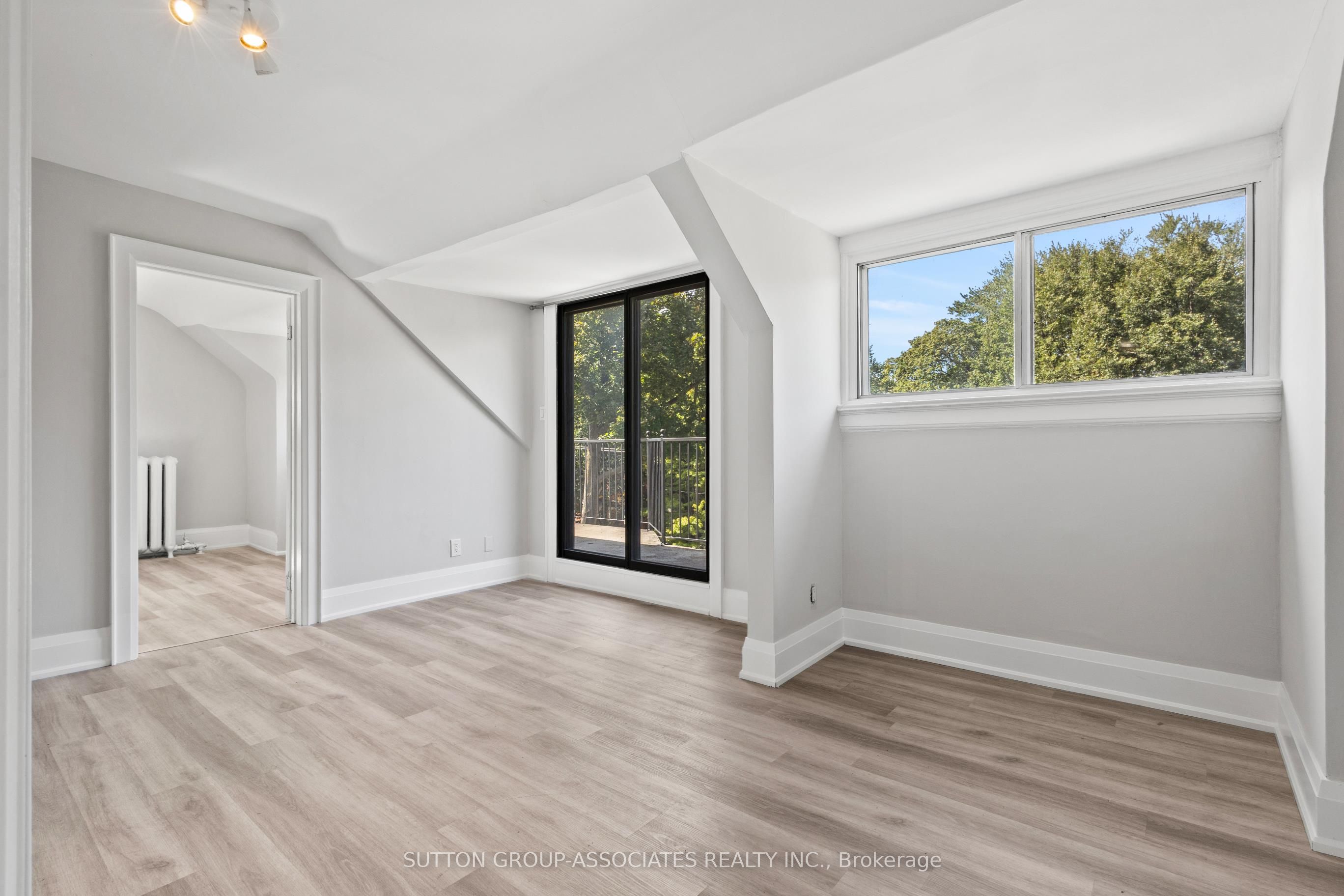 415 Brunswick Avenue Property Photo 7