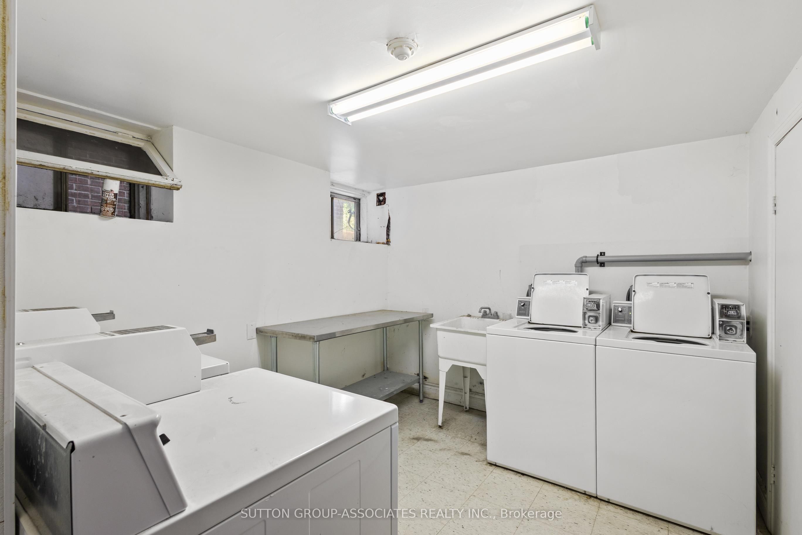 415 Brunswick Avenue Property Photo 15