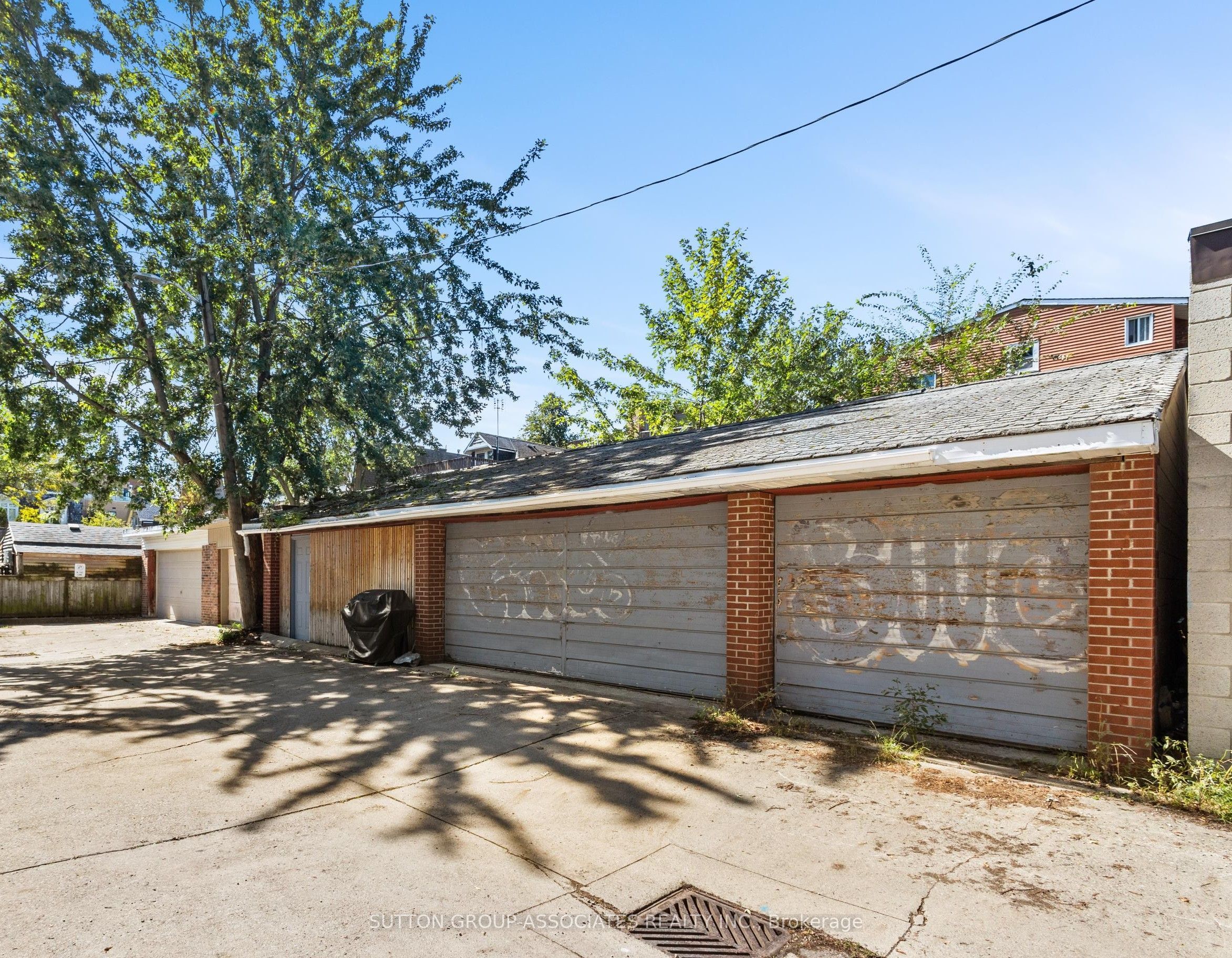 415 Brunswick Avenue Property Photo 20