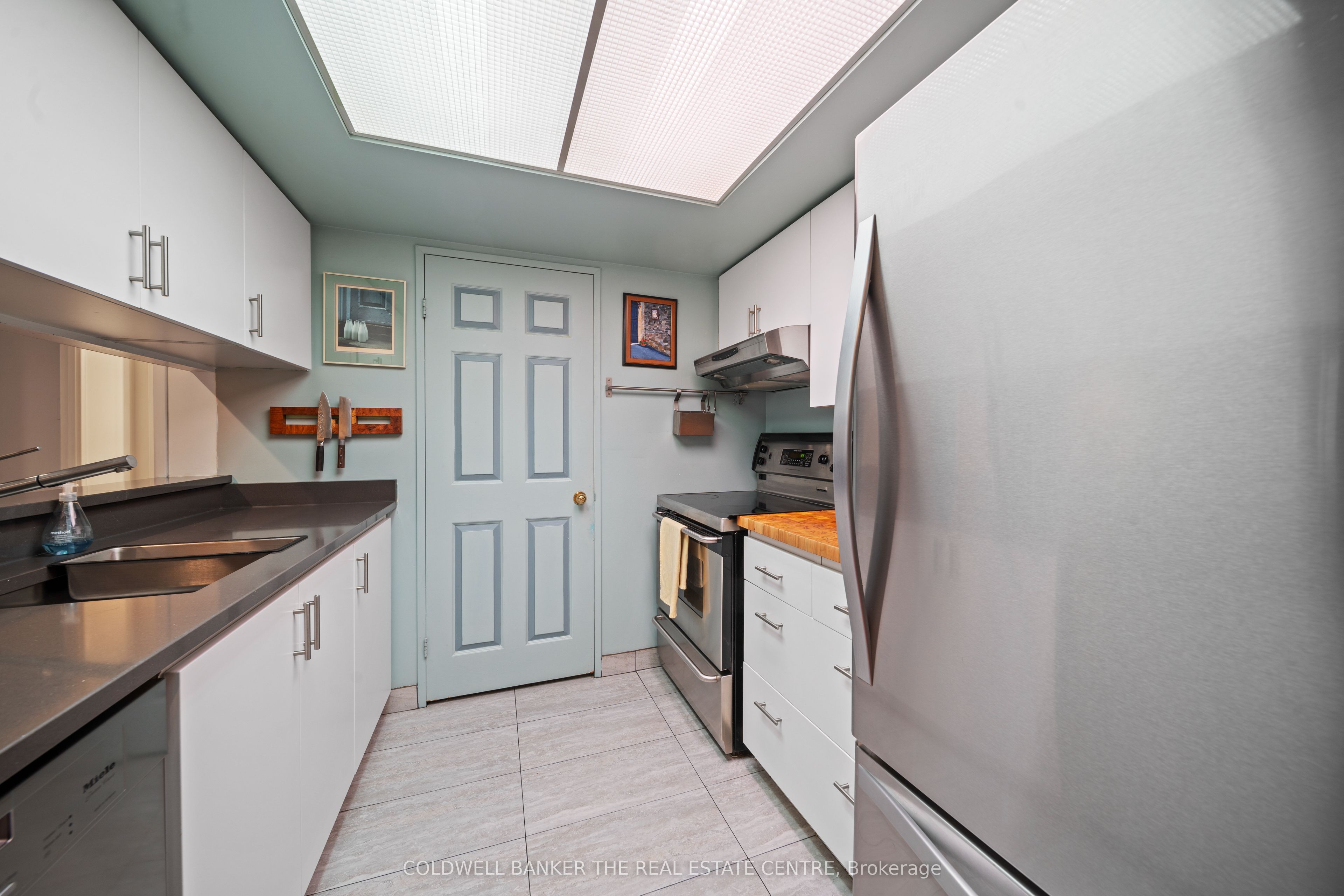 701 King Street W 1007 Property Photo 13