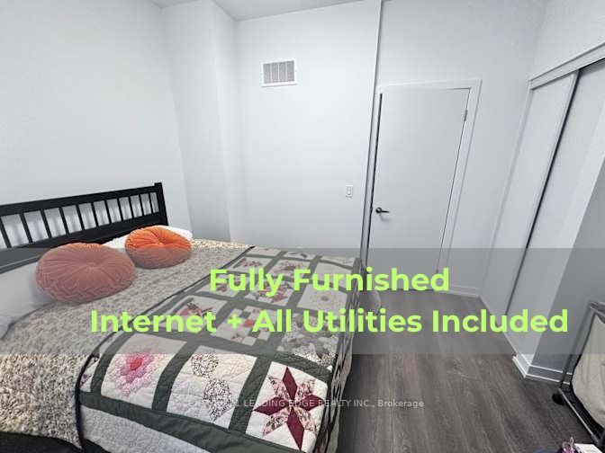9 Spruce Pines Crescent Room 4 Property Photo 1