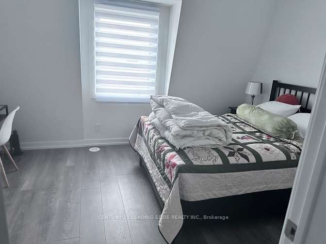 9 Spruce Pines Crescent Room 4 Property Photo 3