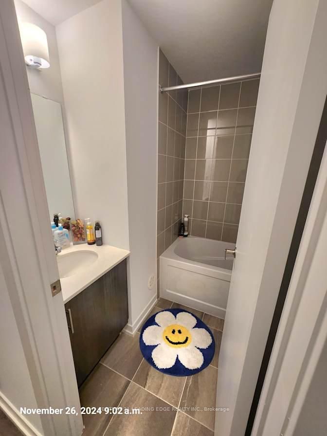 9 Spruce Pines Crescent Room 4 Property Photo 5