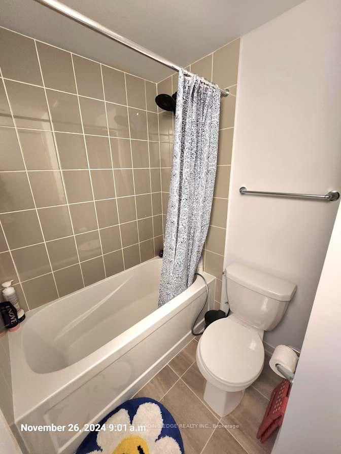 9 Spruce Pines Crescent Room 4 Property Photo 6