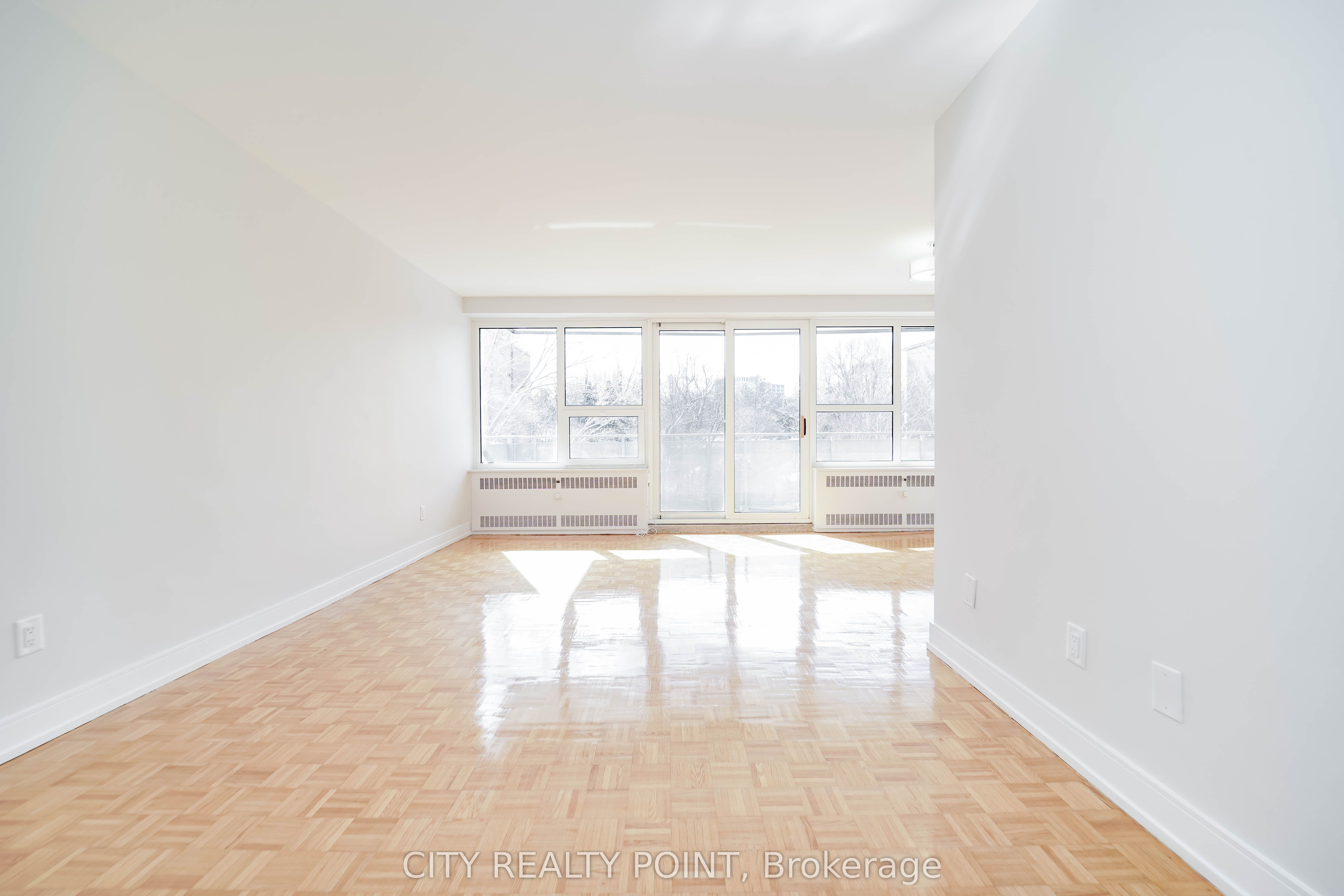 10 Shallmar Boulevard 907 Property Photo 3