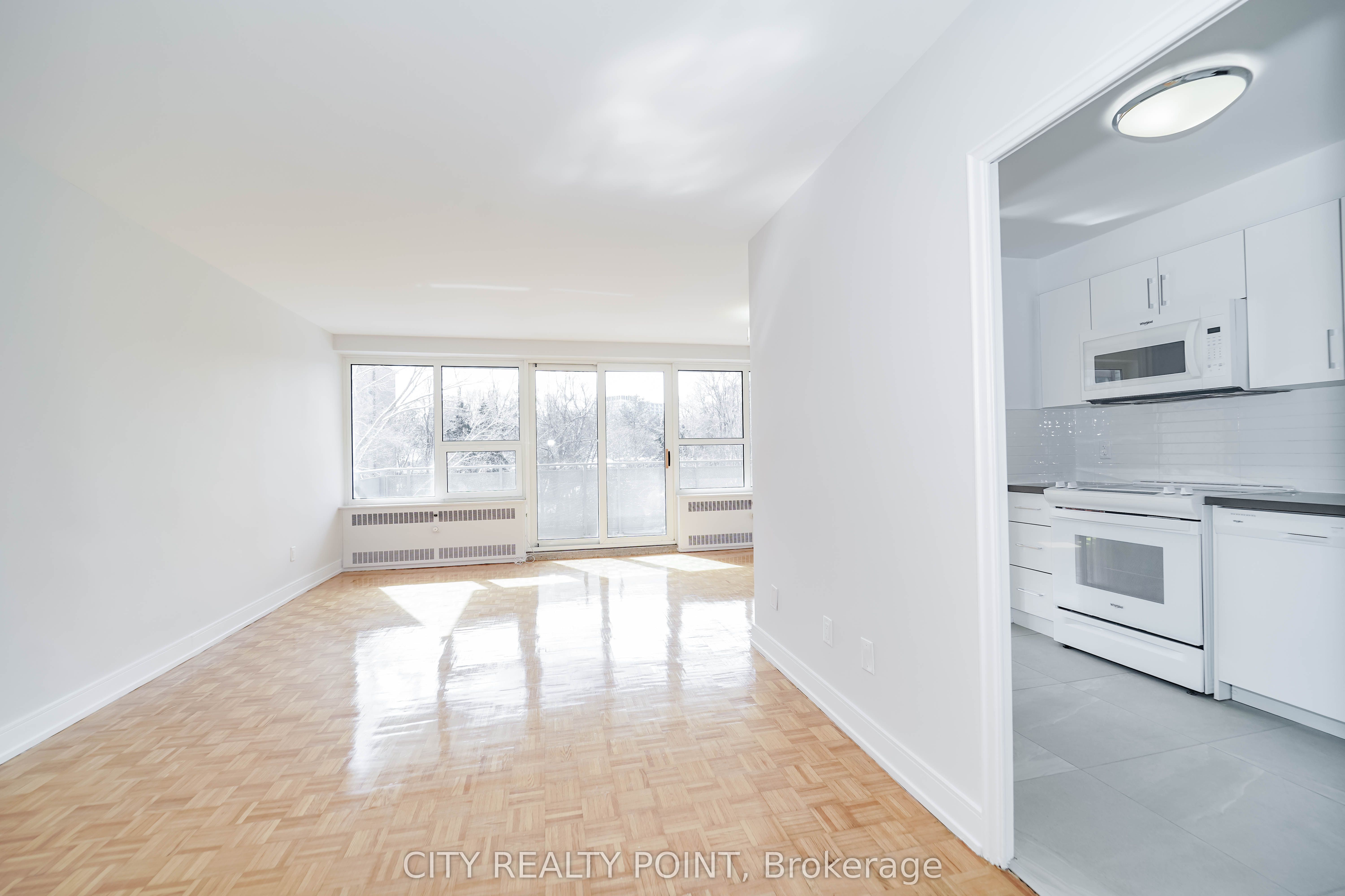10 Shallmar Boulevard 907 Property Photo 7
