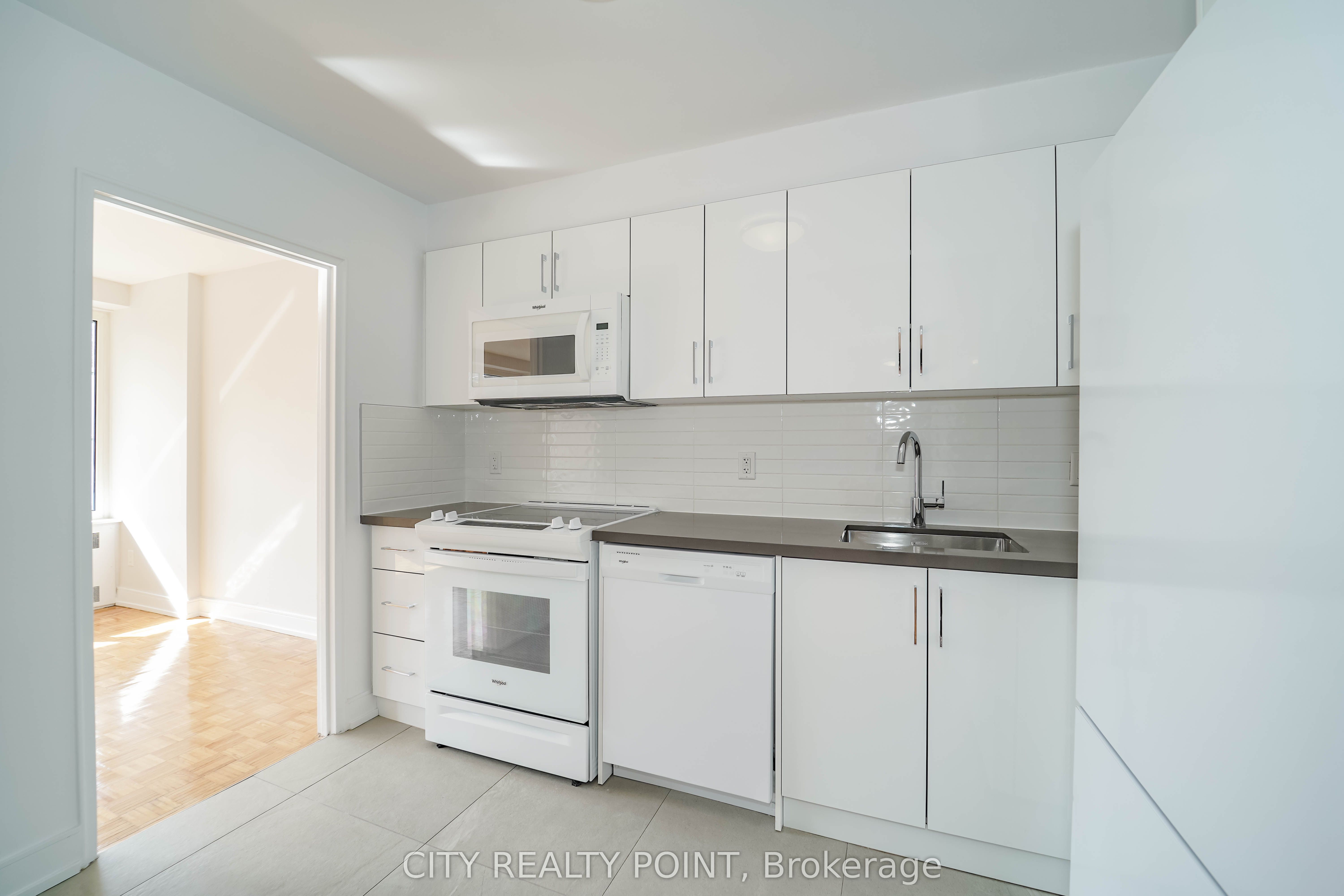 10 Shallmar Boulevard 907 Property Photo 12