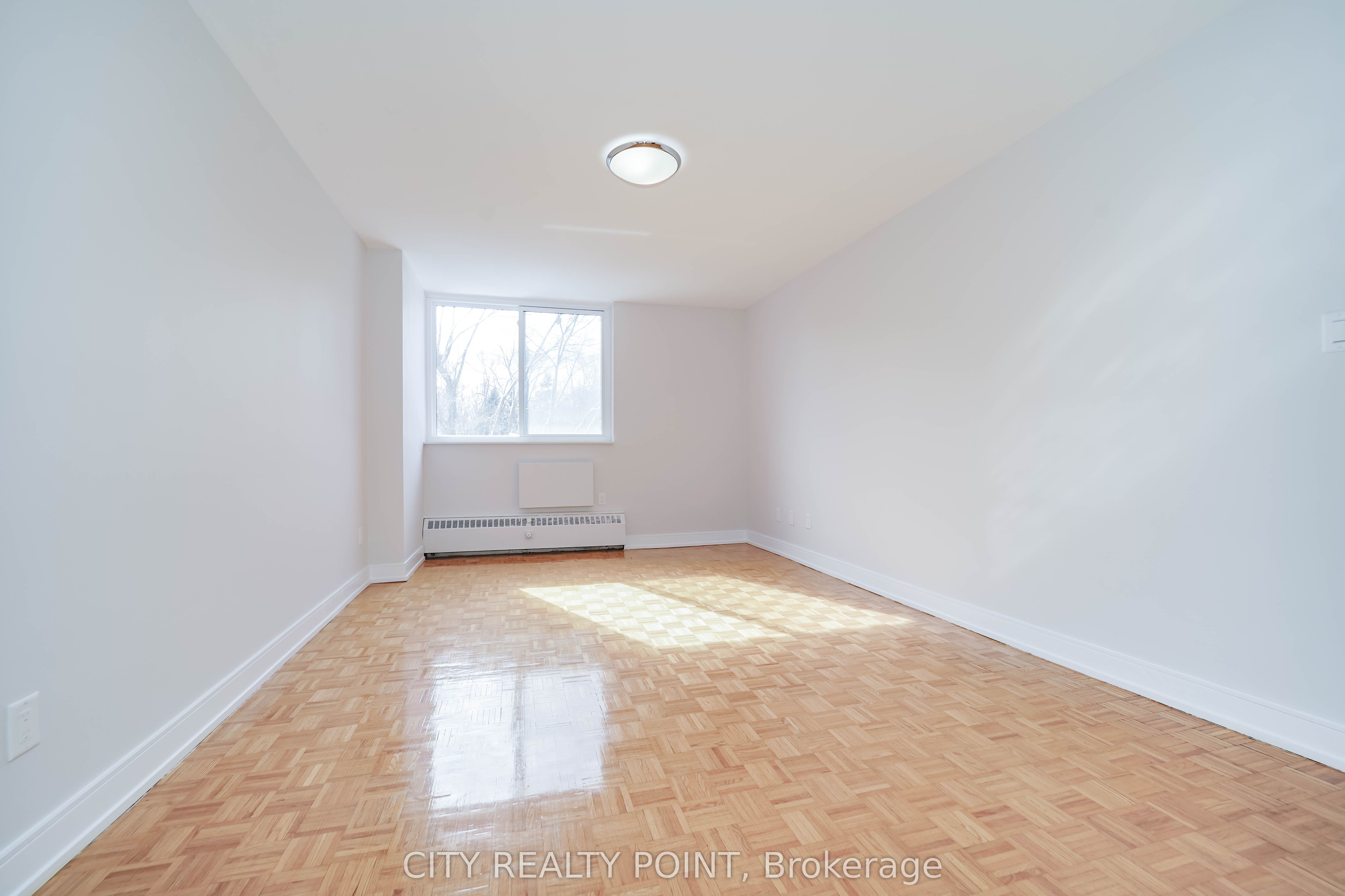10 Shallmar Boulevard 907 Property Photo 13