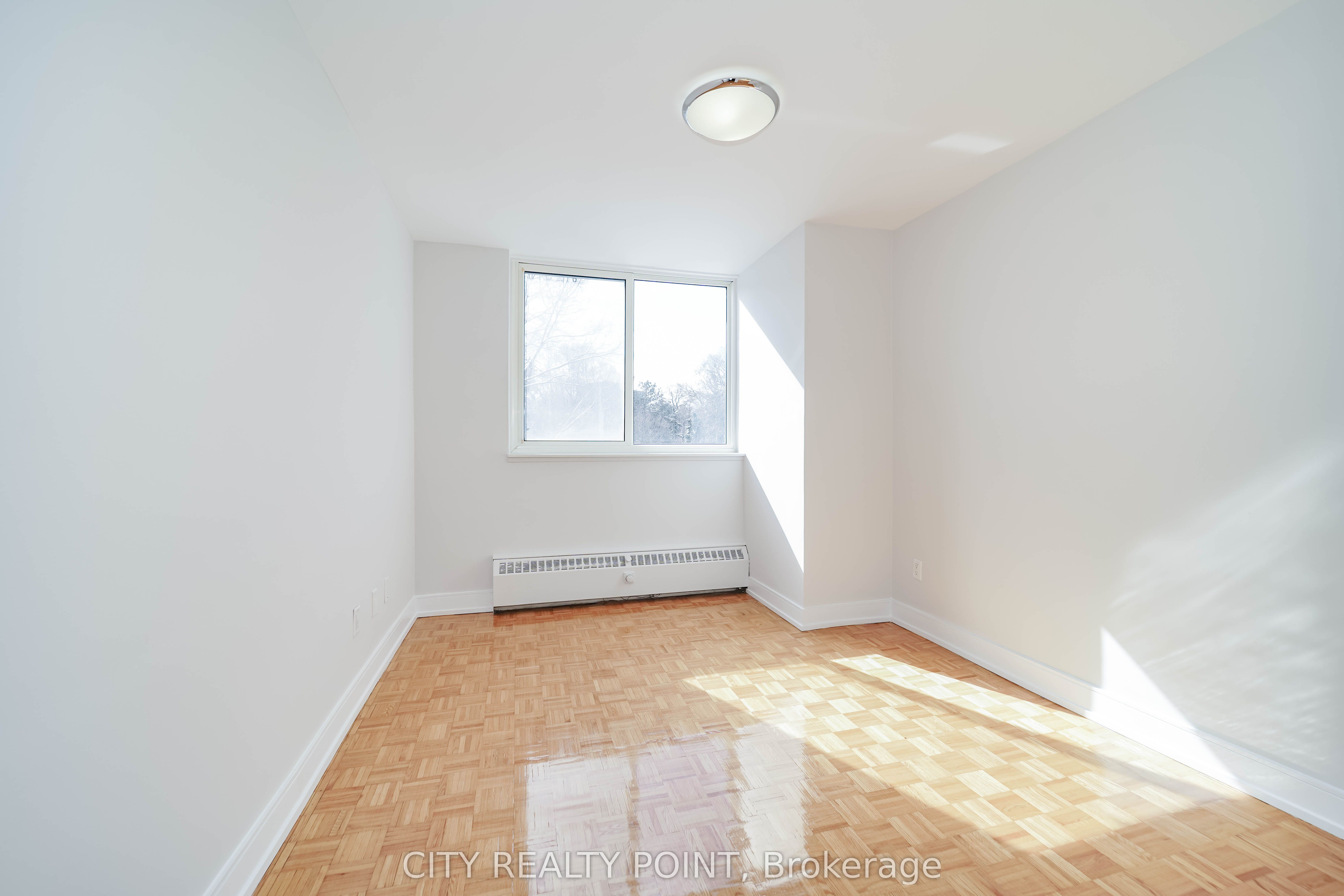 10 Shallmar Boulevard 907 Property Photo 16