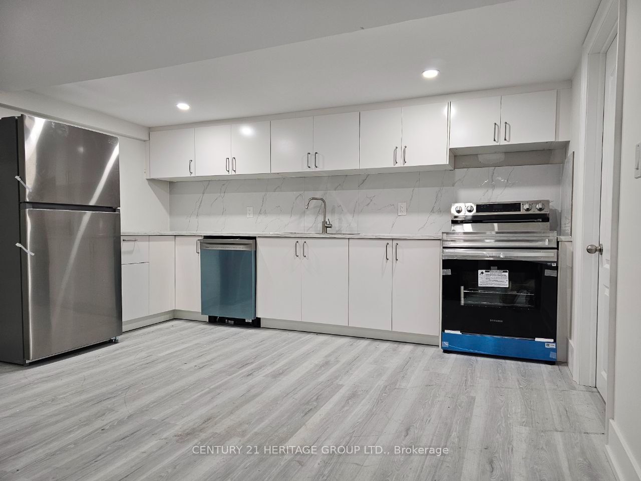 126 Nipigon Avenue Basement Property Photo 4