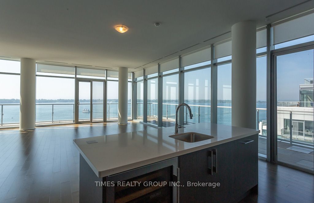 39 Queens Quay E. Street E Ph1203 Property Photo 6